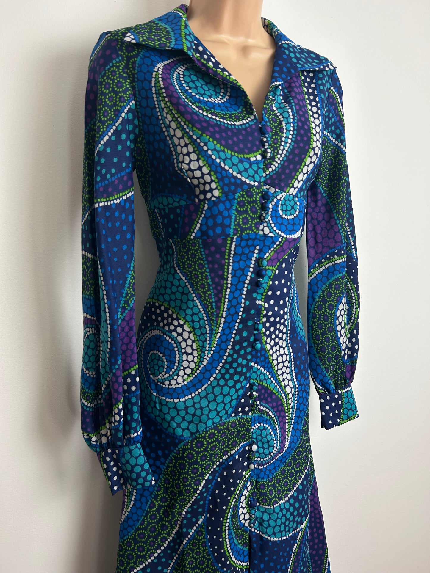 Vintage 1970s Size 10/12 Blue Tones Spotty Swirly Print Long Sleeve Maxi Dress