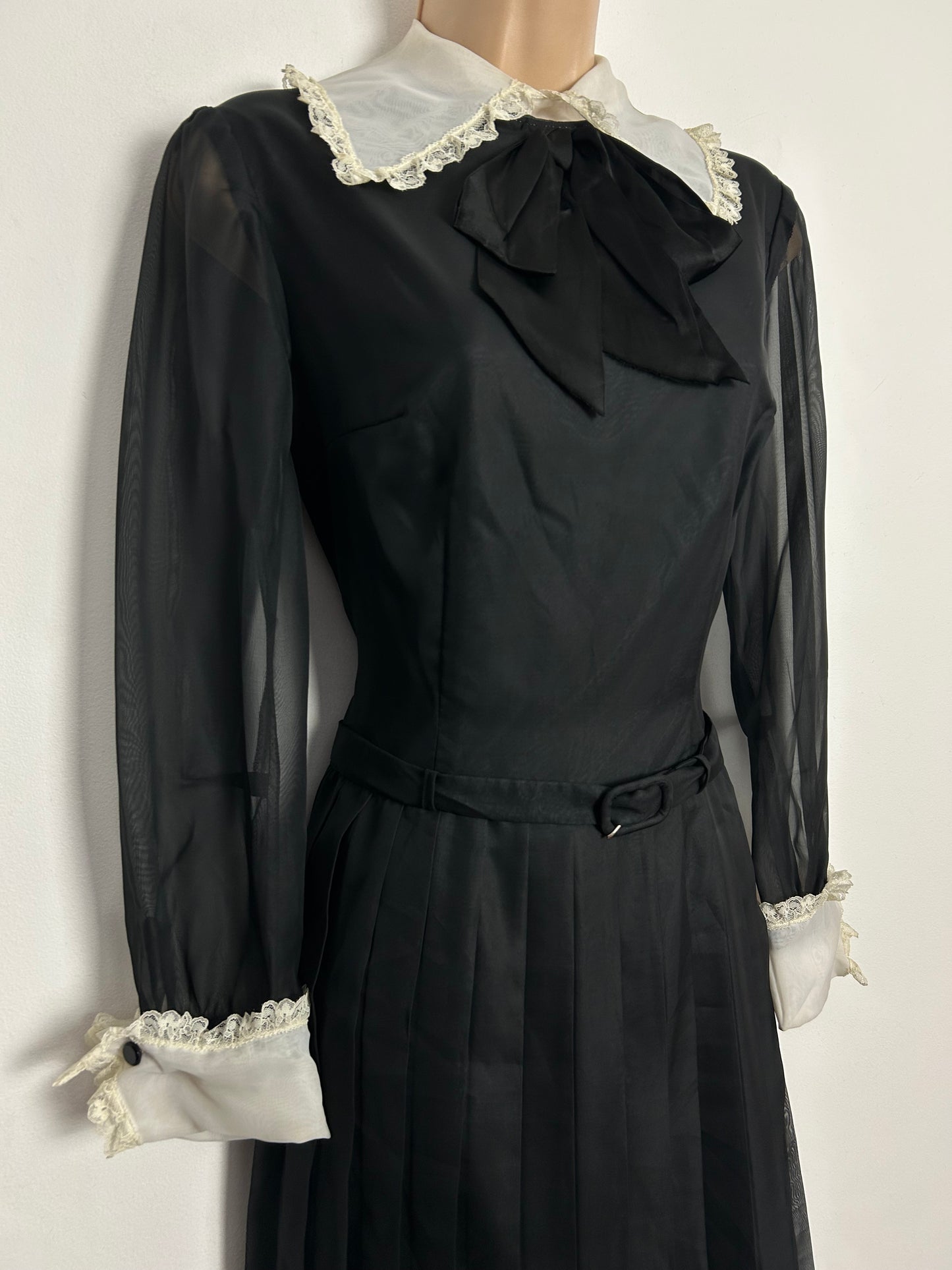 Vintage Early 1970s UK Size 8-10 Black & White Collar & Cuffs Lace Trim Belted Pleated Dress