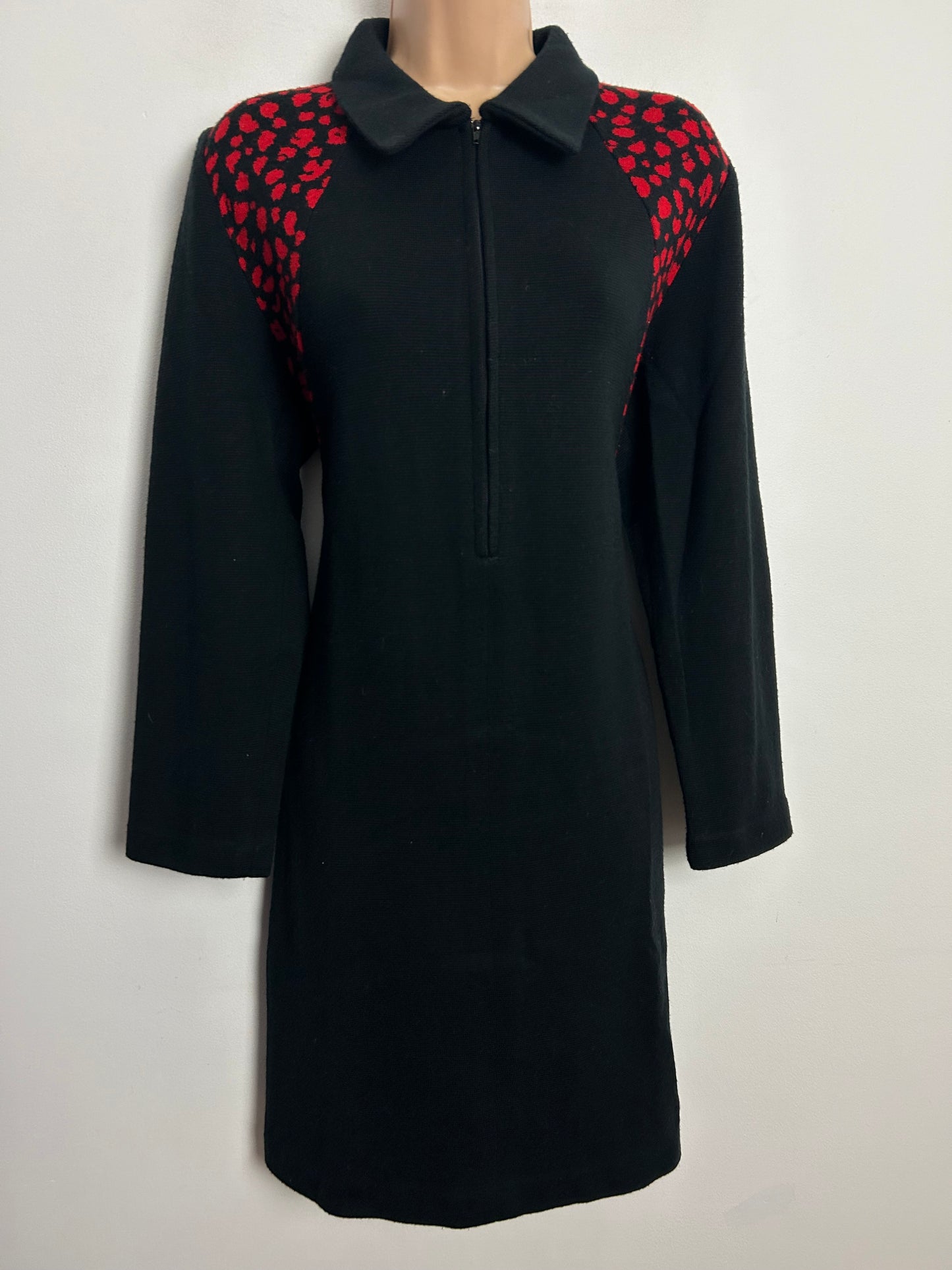 Vintage 1990s ITALIAN UK Size 12 Black & Red Animal Print Long Sleeve Jumper Dress