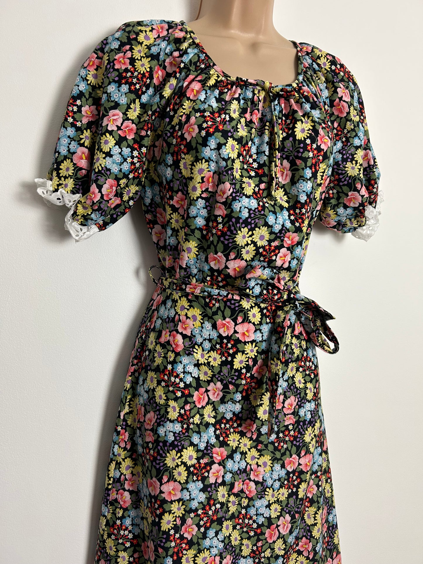 Vintage 1970s DENISE UK Size 8 Pretty Black Pink Lemon & Blue Mixed Floral Print Cotton Prairie Boho Maxi Dress