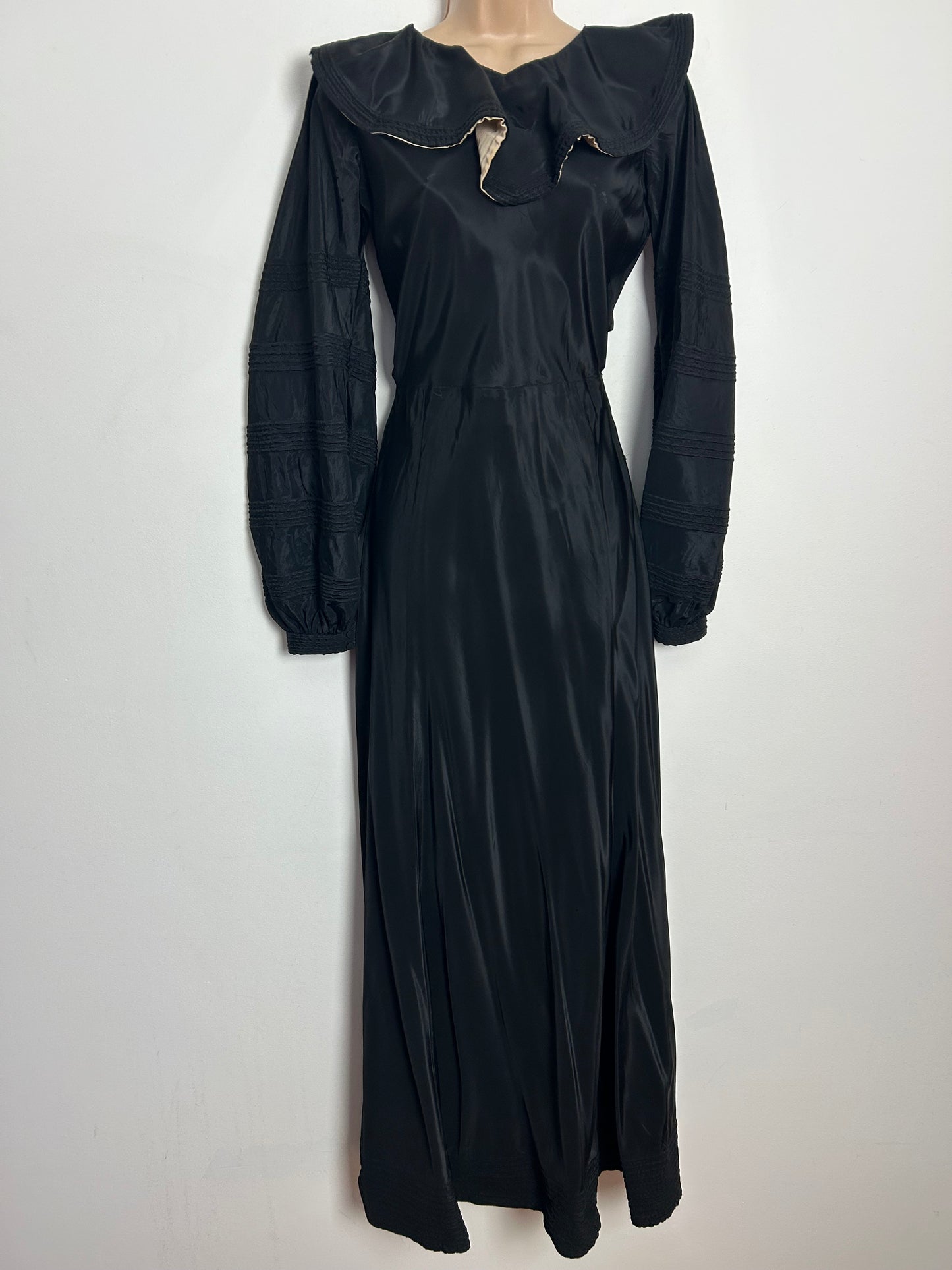 Vintage Collectable Antique 1930s Size 8 Homemade Black Satin Acetate Ruffle Collar Maxi Dress