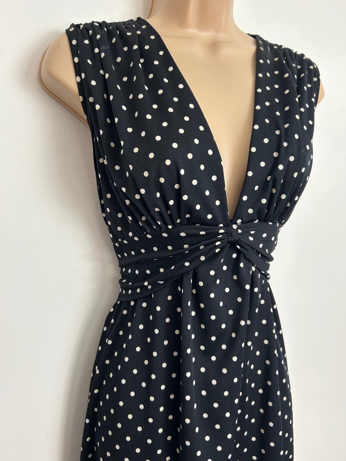 Vintage 1970s Size 10-12 Black & White Polka Dot Print Sleeveless Ruched Waistband Maxi Dress