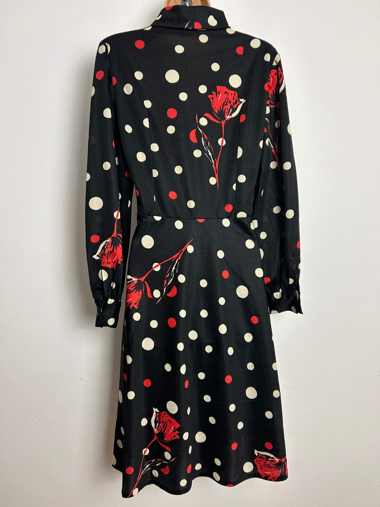 Vintage Late 1970s Size 14 Black White & Red Spot & Rose Print Fit & Flare Day Dress
