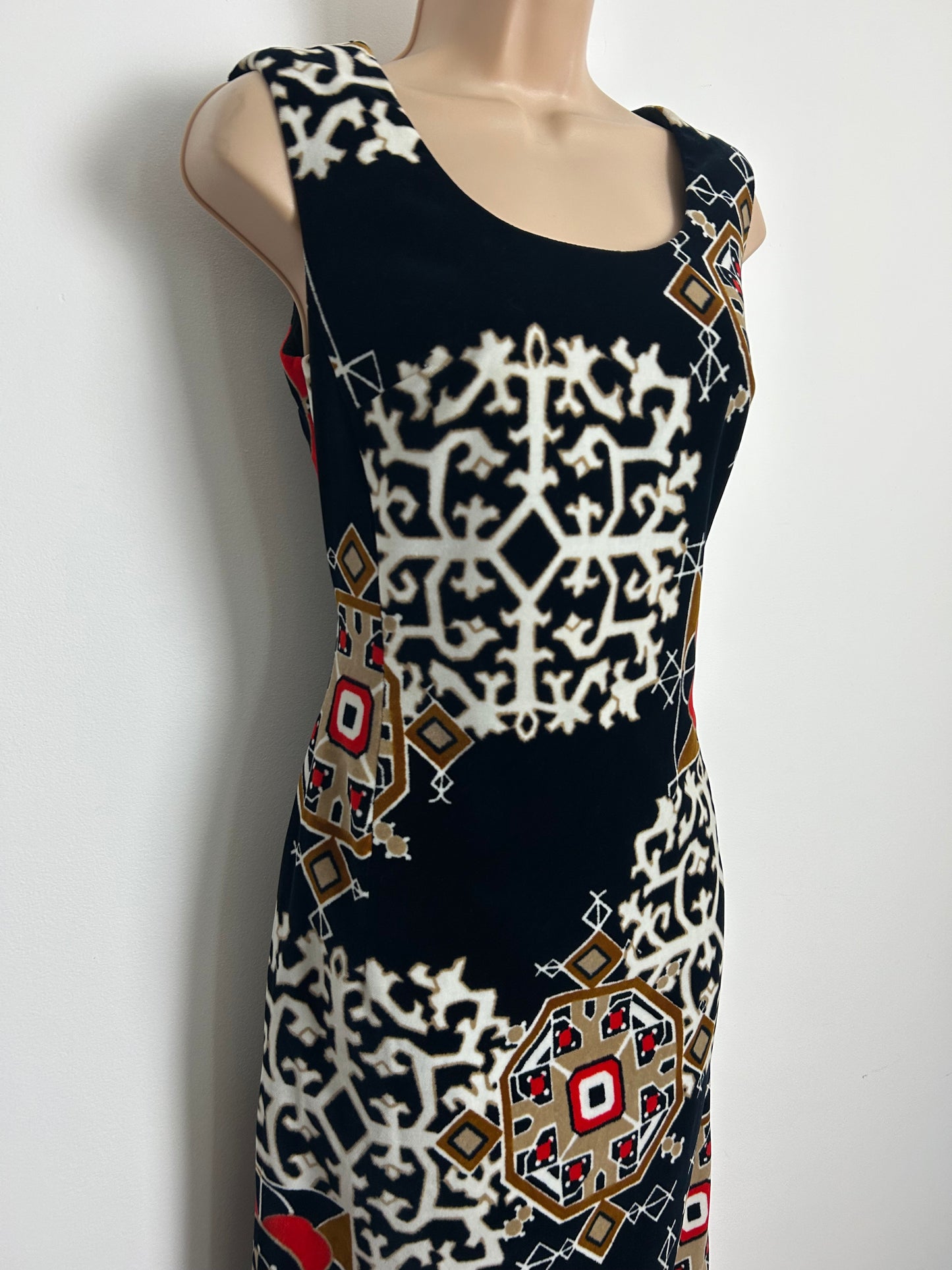 Vintage 1970s Size 10 Black White Beige & Red Abstract Print Velvet Column Maxi Dress