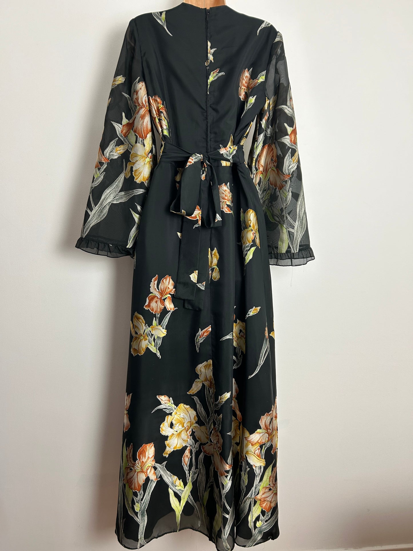 Vintage 1970s VERA MONT PARIS UK Size 10-12 Black Iris Print Long Flared Sleeve Tie Back Boho Maxi Dress