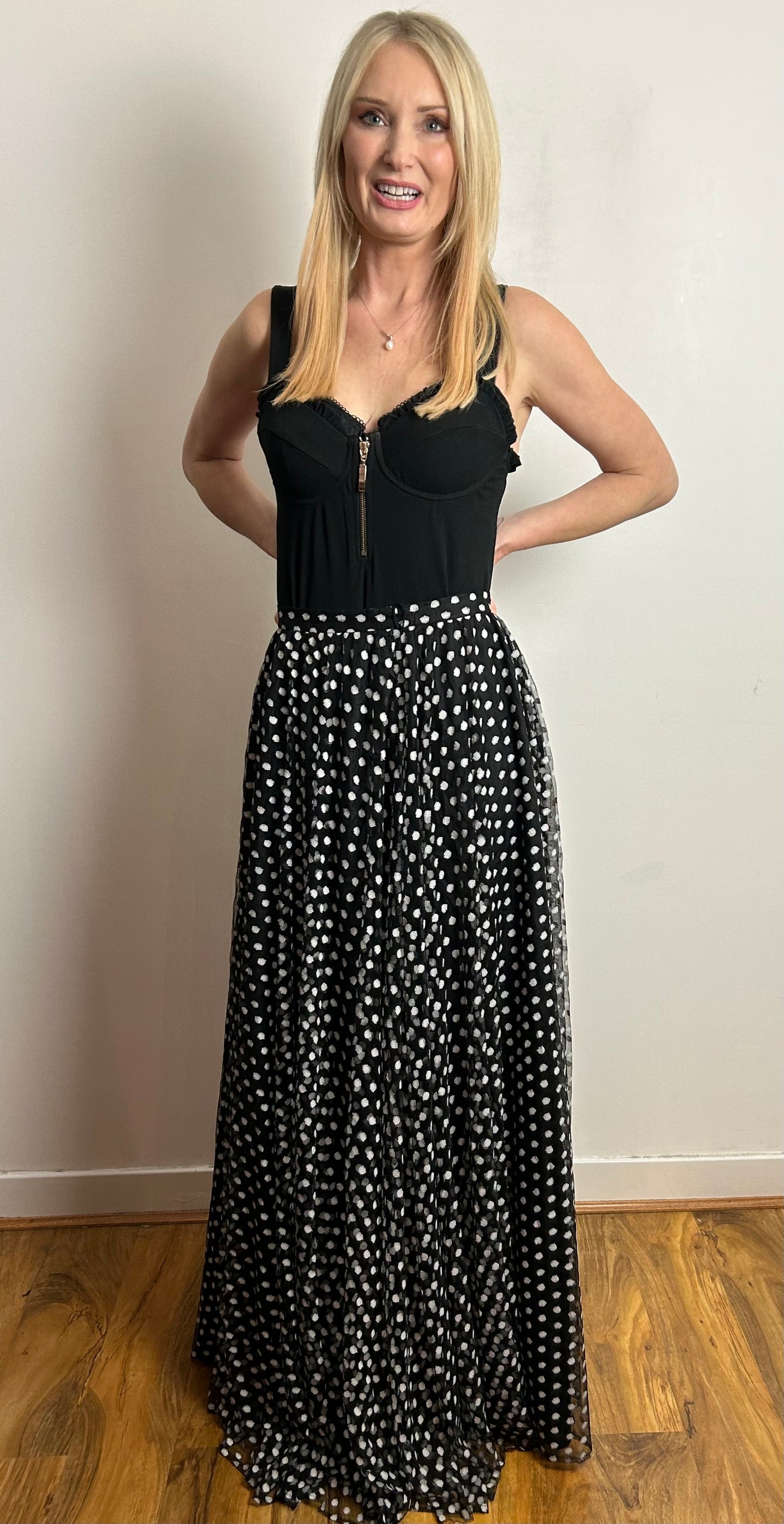 Vintage 1970s YVETTE UK Size 8 Gorgeous Black & White Spotty Floor Length Maxi Skirt