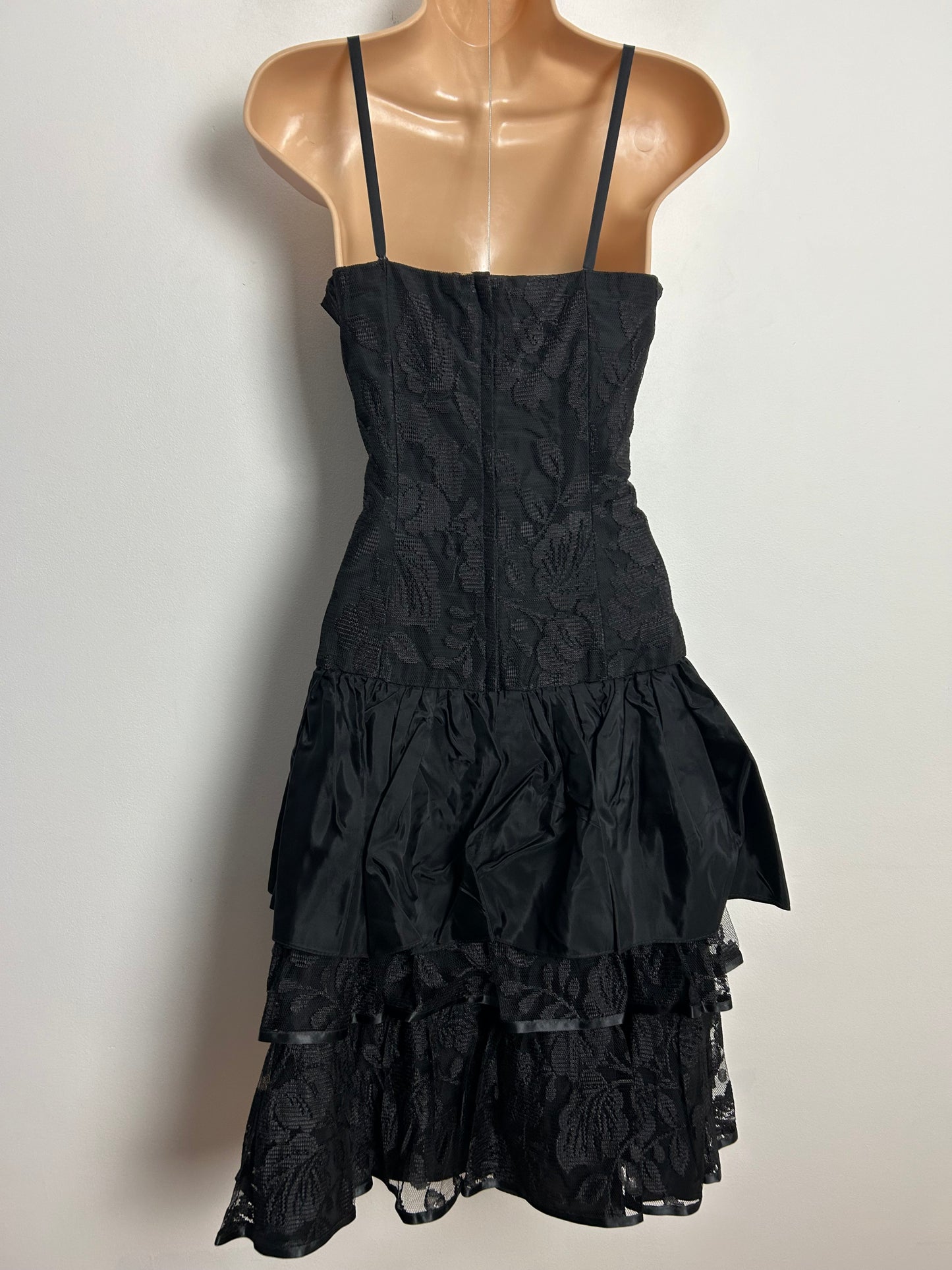 Vintage Early 1980s ANNE GREEN UK Size 8 Black Lace Layered Ra Ra Corsage Detail Party Cocktail Dress