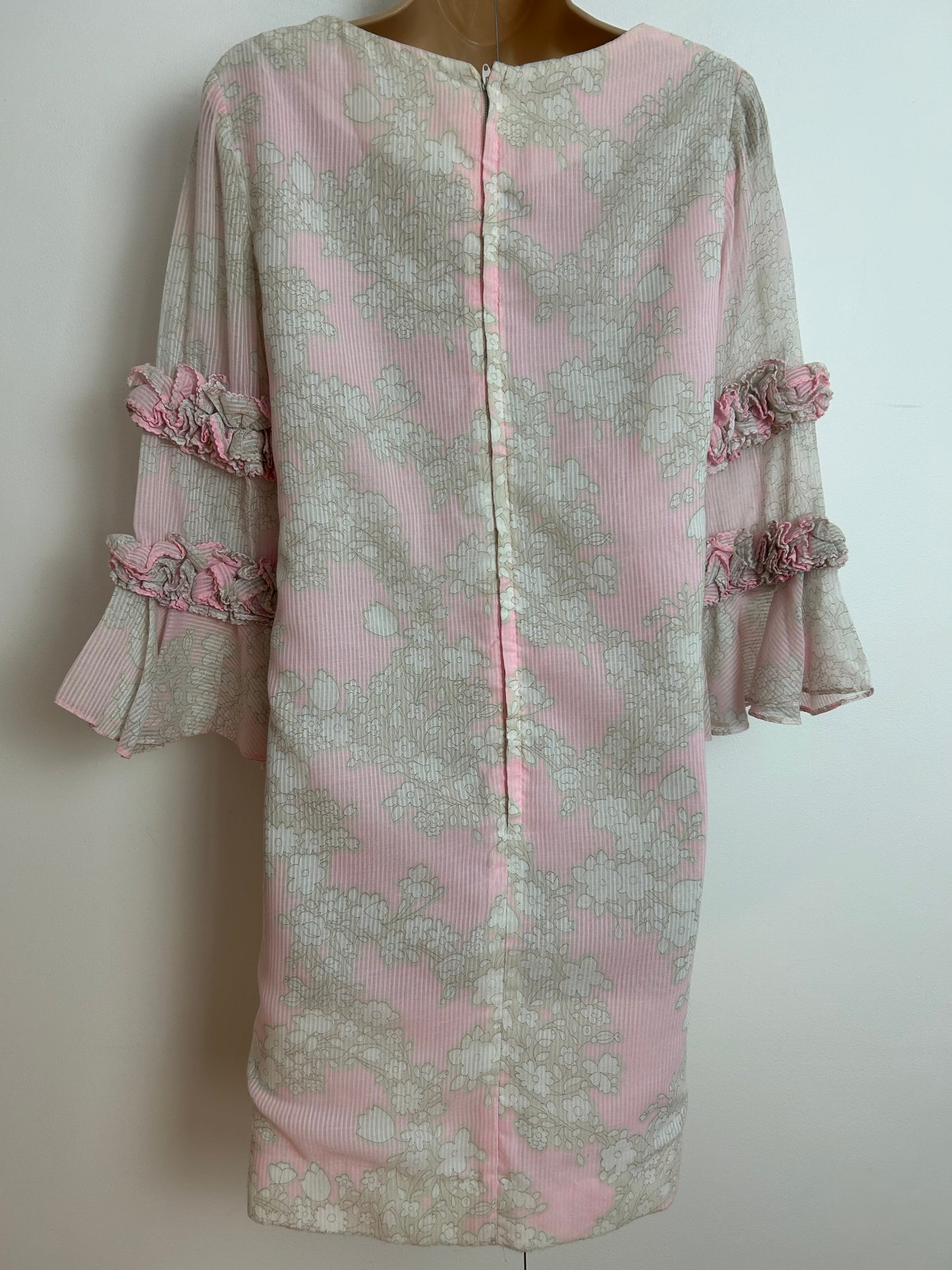 Vintage 1960s ALICE EDWARDS Size 8-10 Pale Pink White & Grey Floral Print Cotton Mix Mini Shift Dress