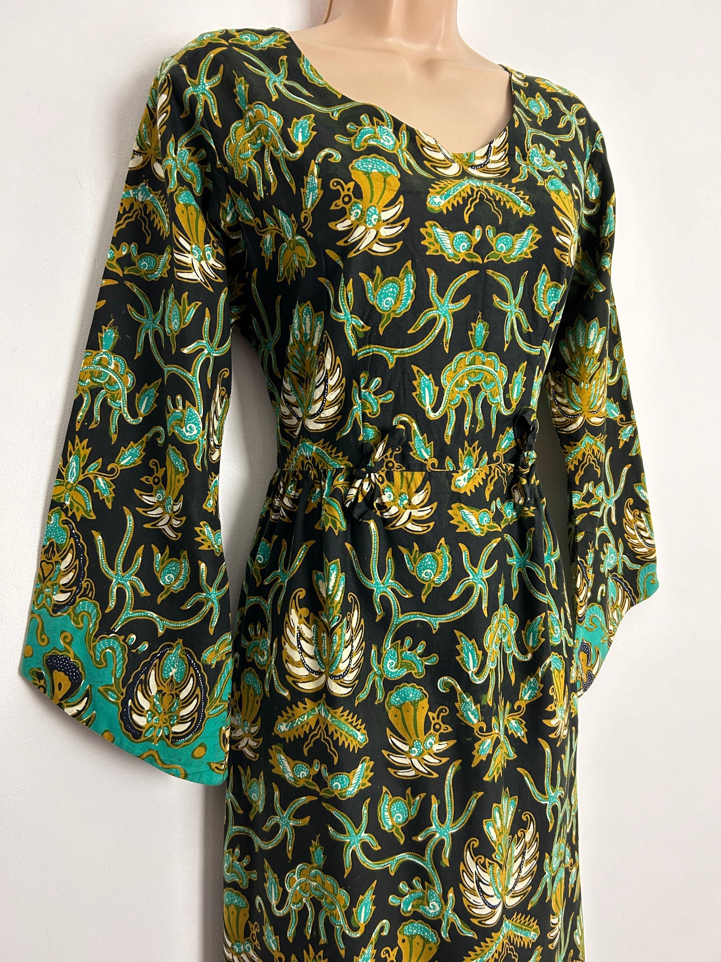 Vintage 1970s UK Size 12 Black Turquoise Green & Tan Brown African Wax Print Cotton Maxi Dress