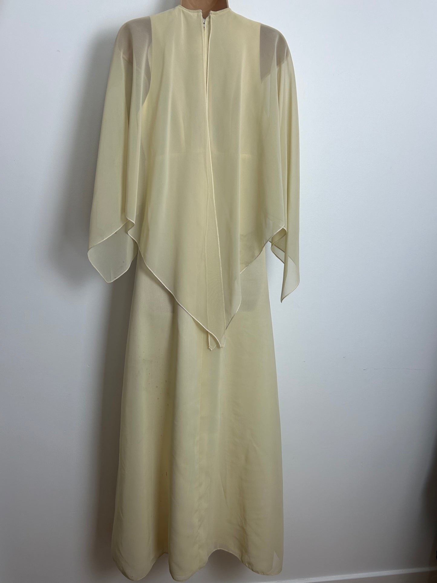 Vintage 1970s Size 8 Beautiful Cream Cape Sleeve Double Layered Boho Summer Occasion Maxi Dress