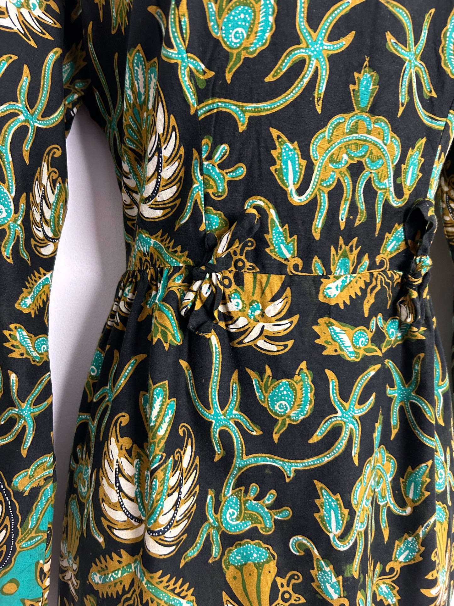 Vintage 1970s UK Size 12 Black Turquoise Green & Tan Brown African Wax Print Cotton Maxi Dress