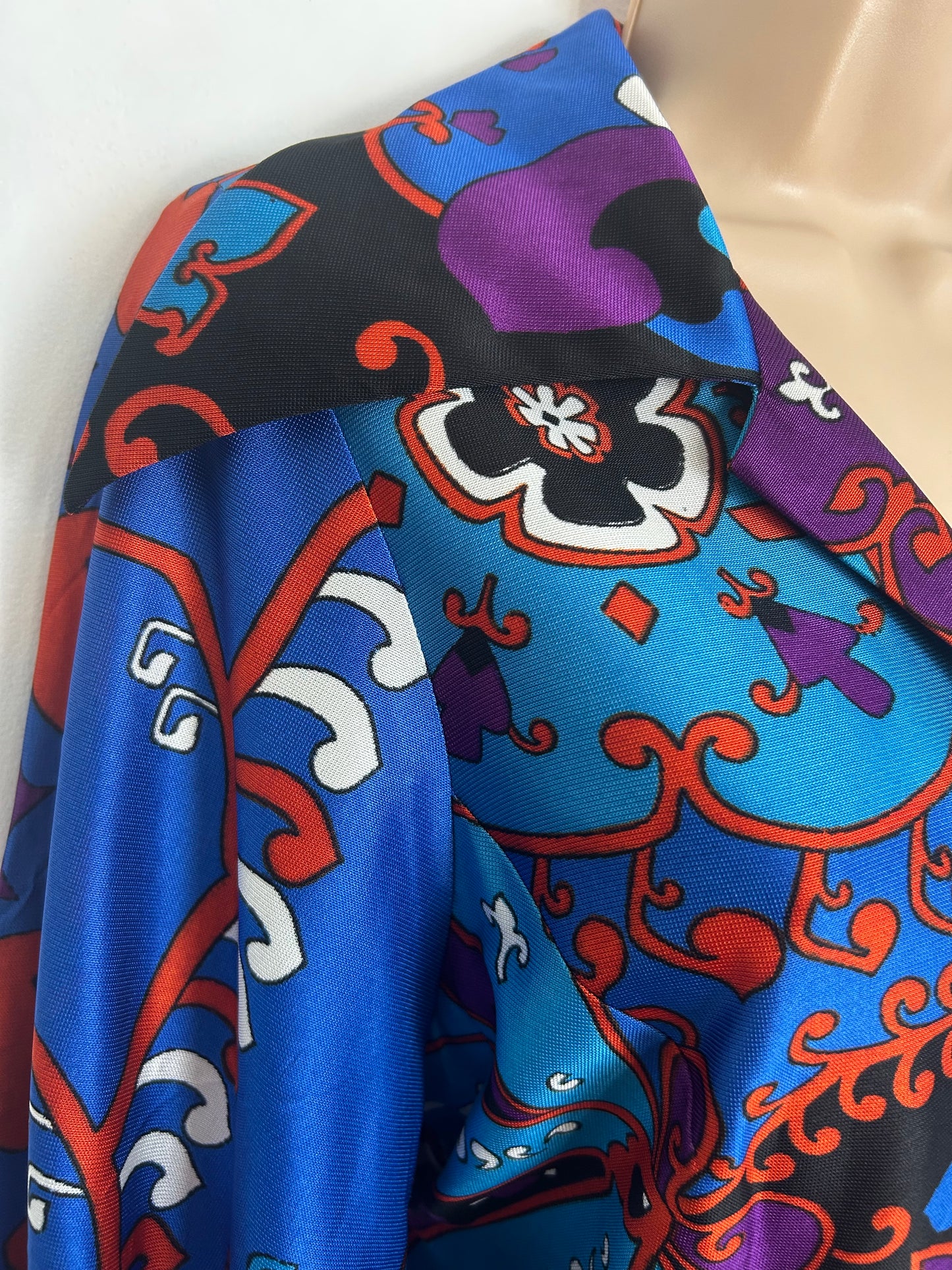 Vintage 1970s BERKERTEX Size 10-12 Blue Turquoise Purple & Red Abstract Print Dagger Collar Long Sleeve Maxi Dress