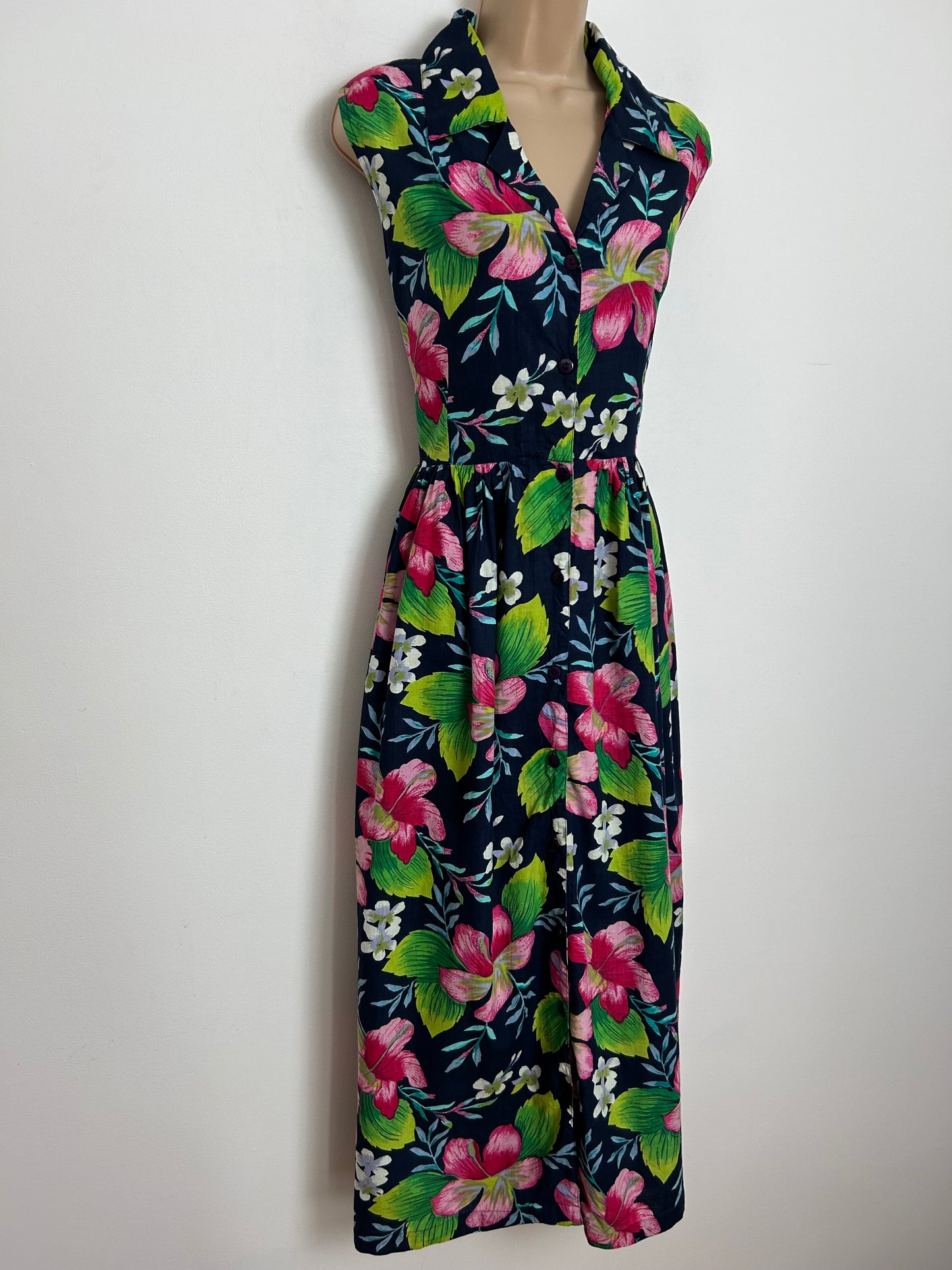 Vintage 1980s STYLED BY SAYBURY Size 12 Navy Blue & Pink Floral Hibiscus Print Cotton Summer Midi Dress