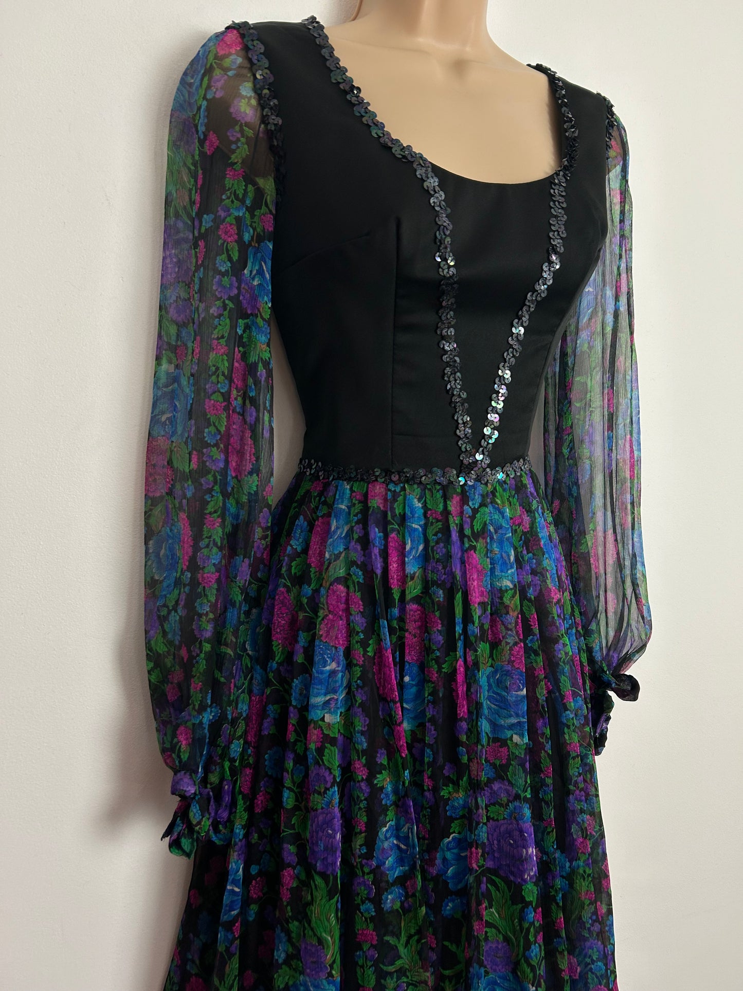 Vintage 1970s UK Size 6 Black Pink Blue & Purple Floral Print Sequin Detail Long Sleeve Pleated Boho Maxi Dress