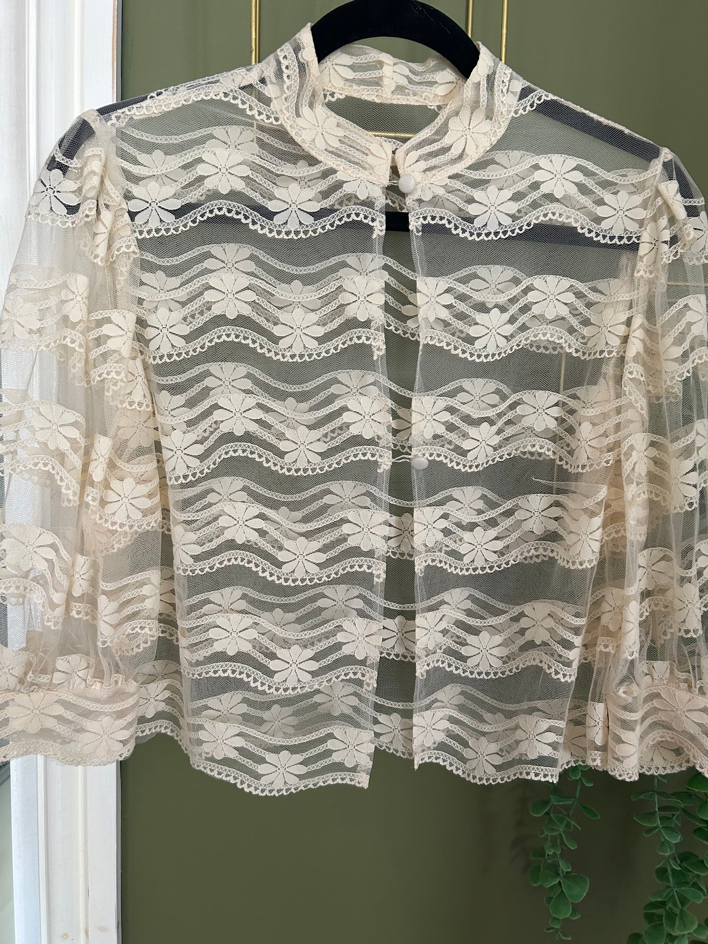 Vintage 1960s Size 12 Beautiful Cream Lace Net 3/4 Sleeve Semi Sheer Blouse Top