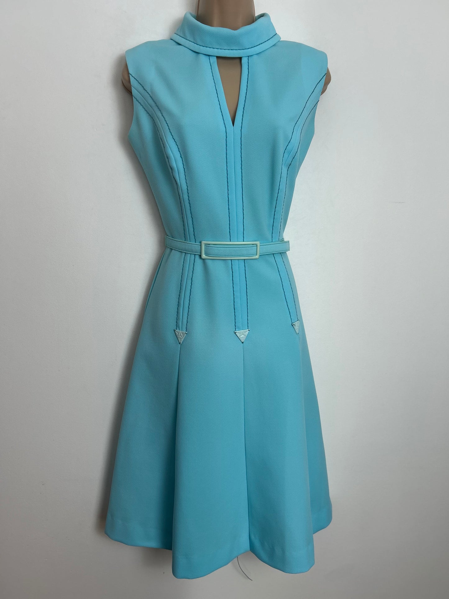 Vintage 1960s LIZA PETA Size 10 Pale Blue Stitch Detail Keyhole Belted Mod Dress