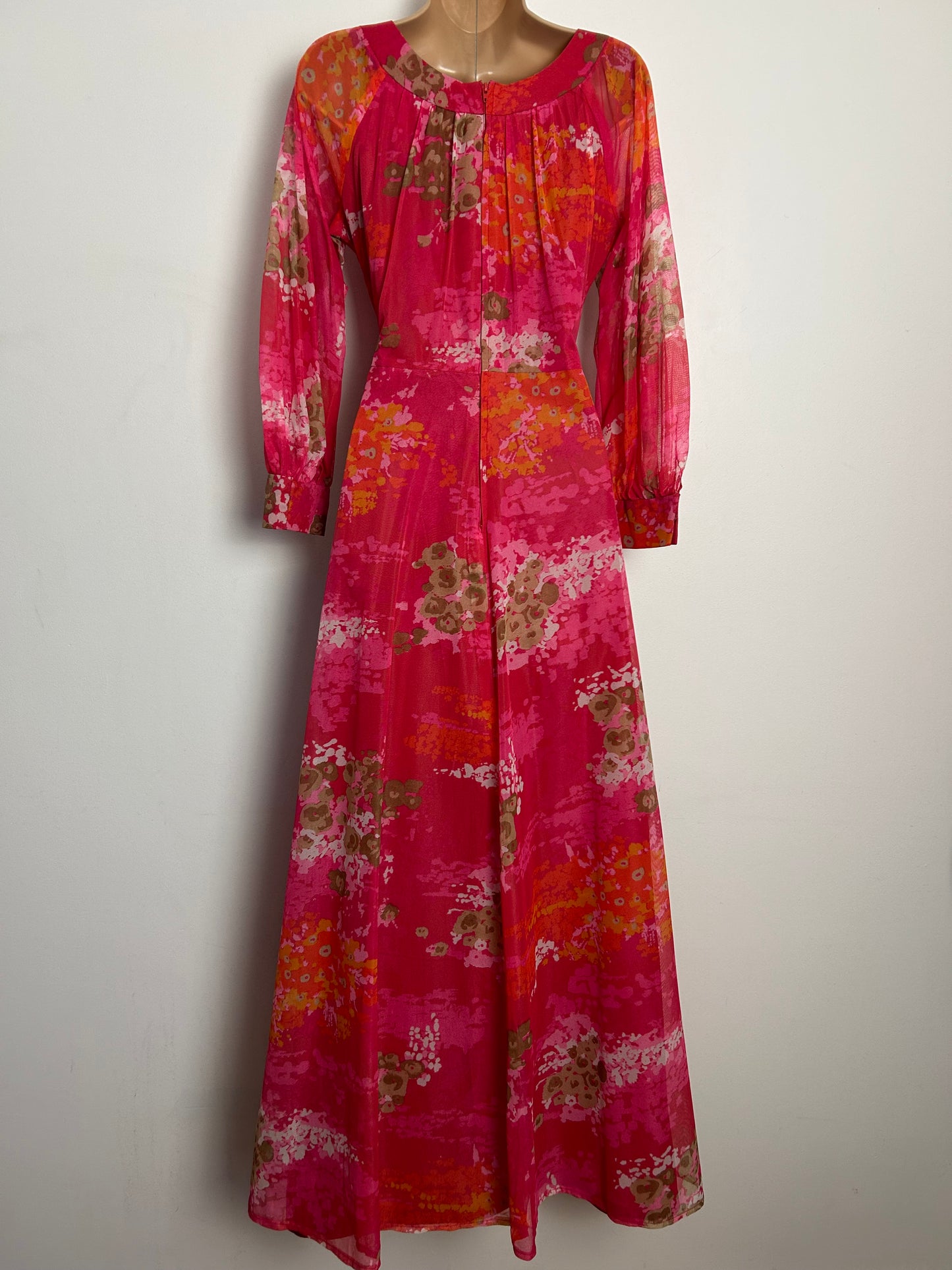 Vintage 1970s BERKERTEX UK Size 10-12 Pretty Pink Beige Brown & White Floral Print Maxi Dress