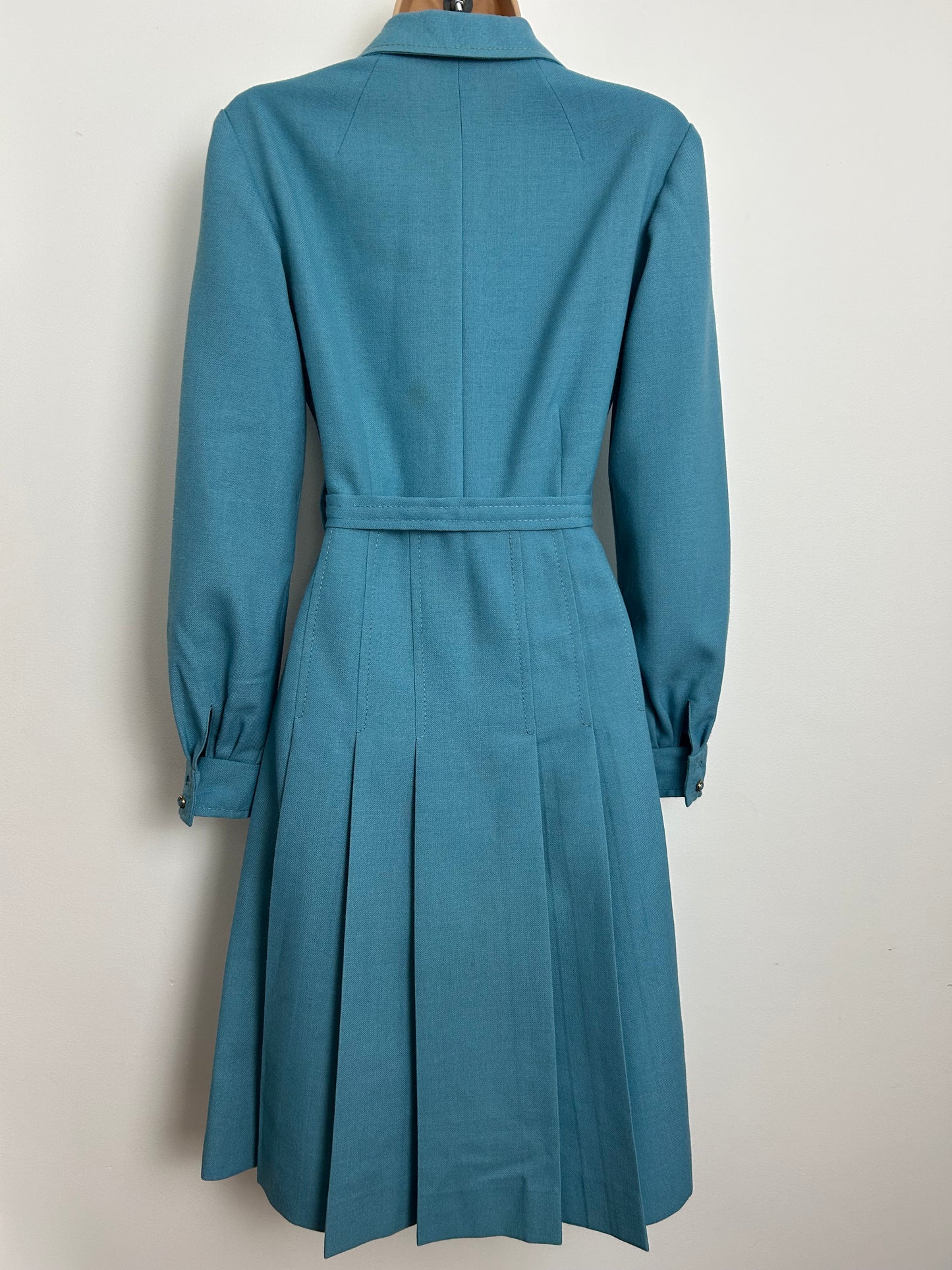 Vintage 1970s Size 8 Dusky Turquoise Wool Blend Dagger Collar Belted Pleated Mod Day Dress