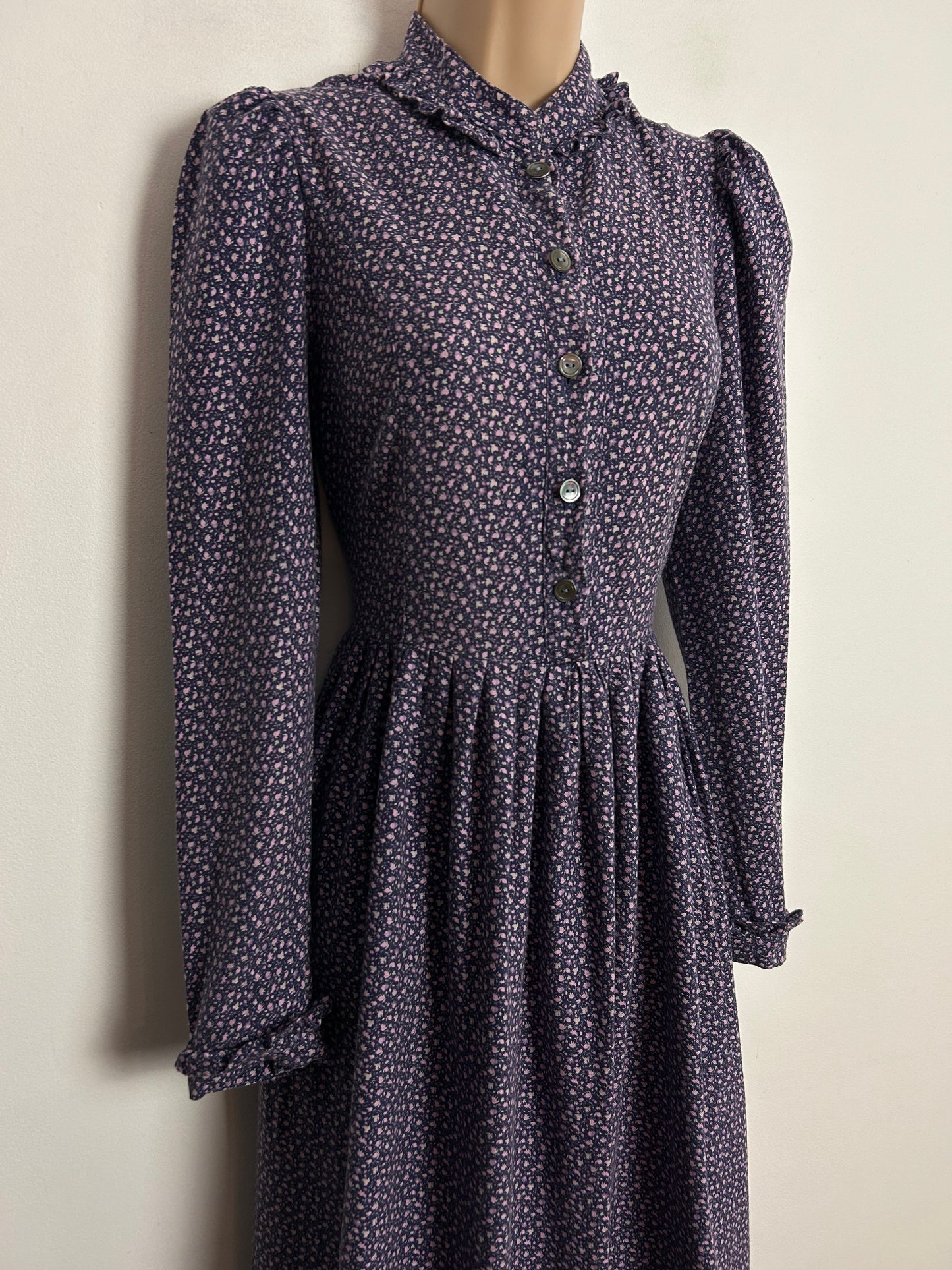 Vintage 1980s LAURA ASHLEY UK Size 8 (UK Size 12 On Label) Purple & Pink Floral Print Cotton Cottage Core Dress 8
