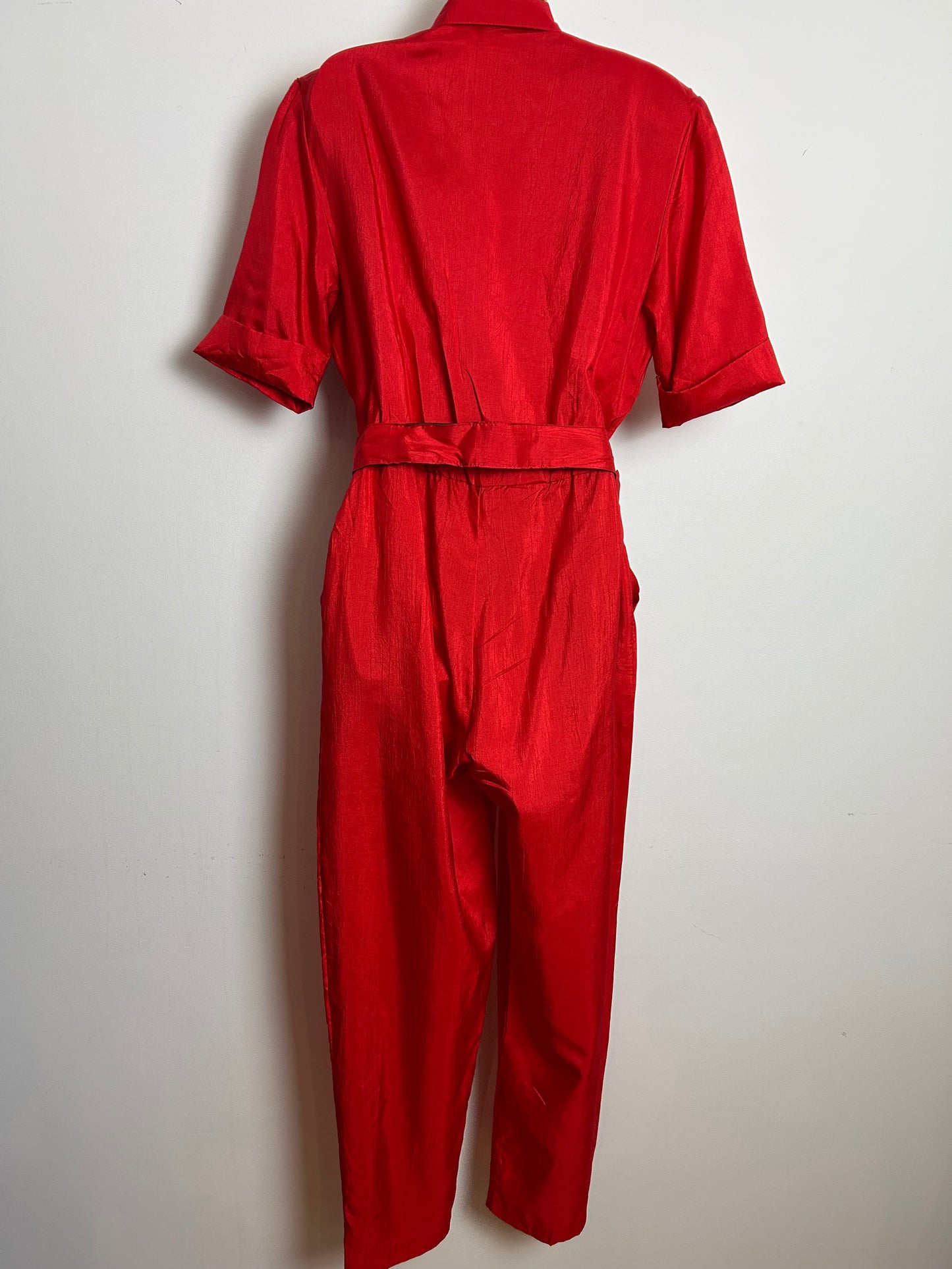Vintage 1980s JOAN WALTERS Size 14 Red Short Sleeve Chest Pockets Belted Tapered Leg Jumpsuit