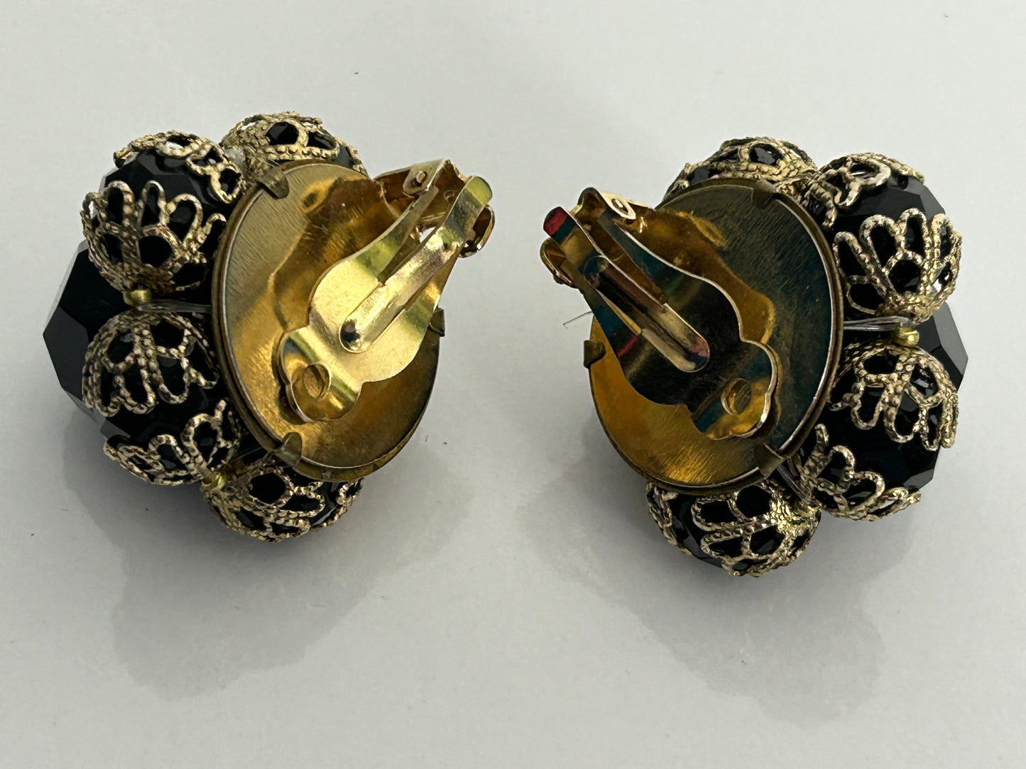 Vintage 1960s Chunky Black & Gold Flower Shaped Clip On Earrings