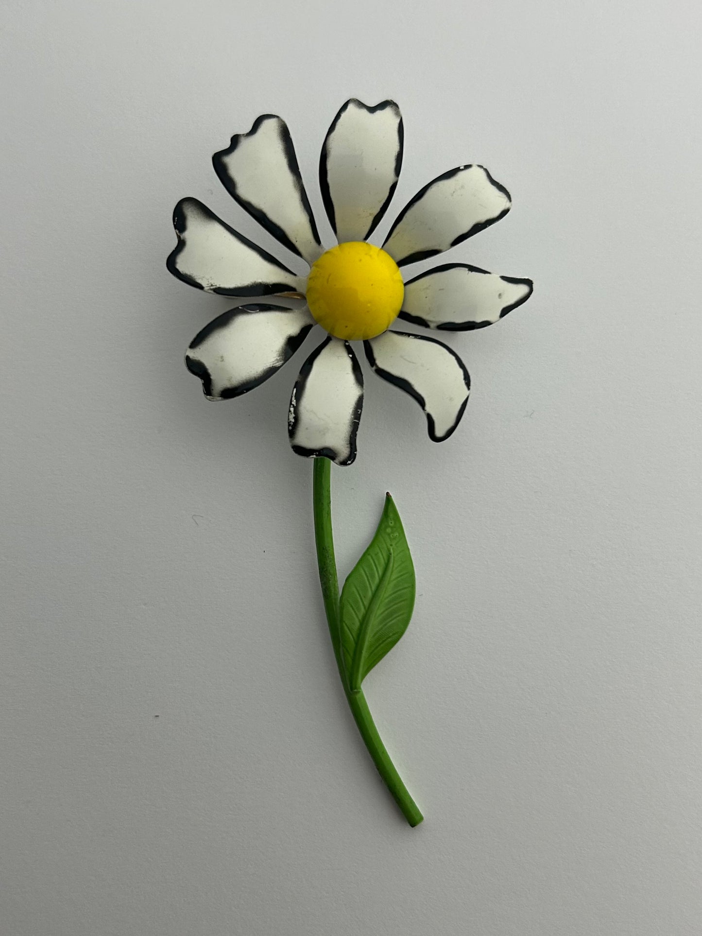 Vintage Gorgeous Large White Daisy Pin Brooch