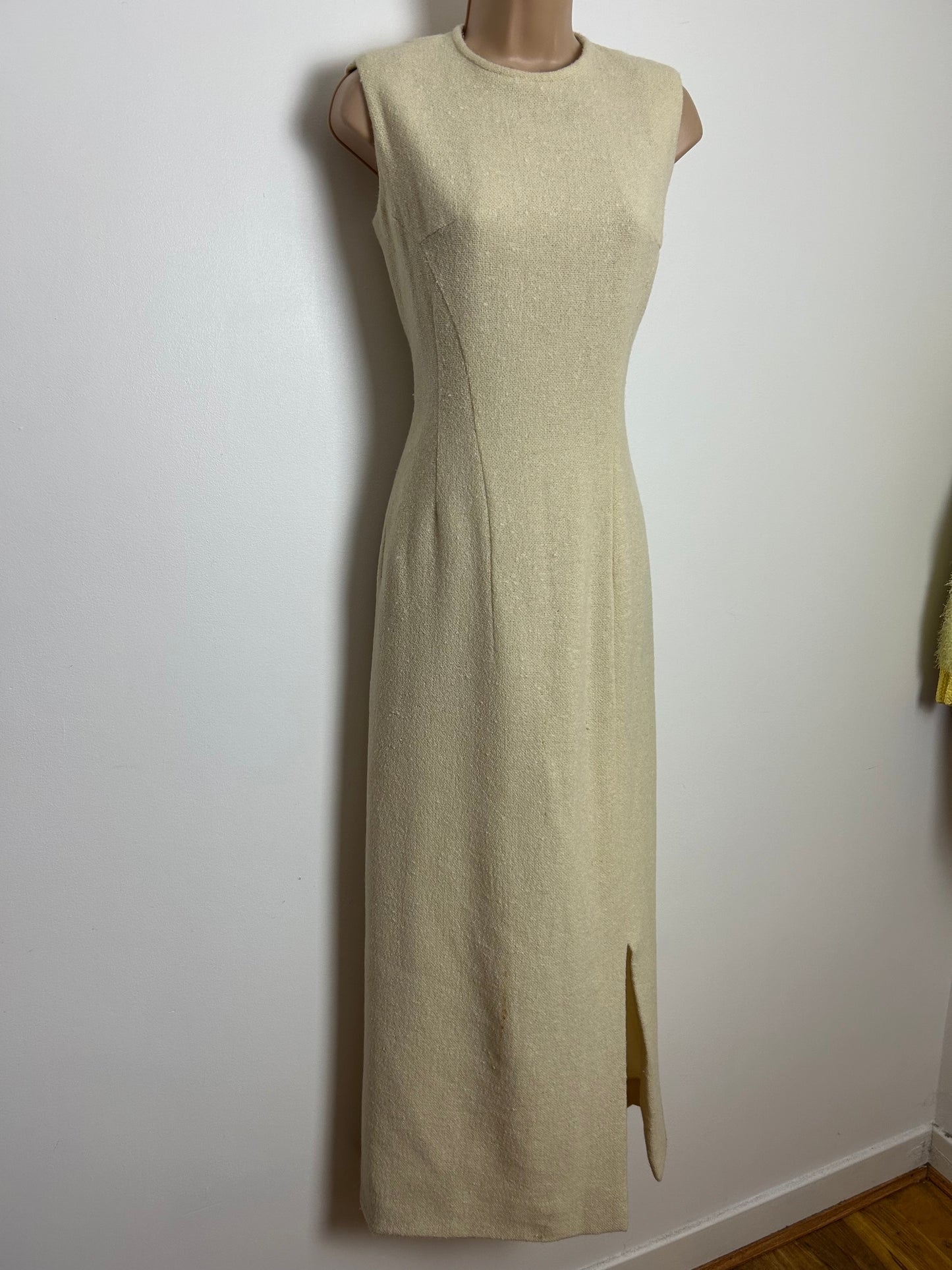 Vintage 1960s Size 8 Cream Wool Sleeveless Column Style Split Front Maxi Dress