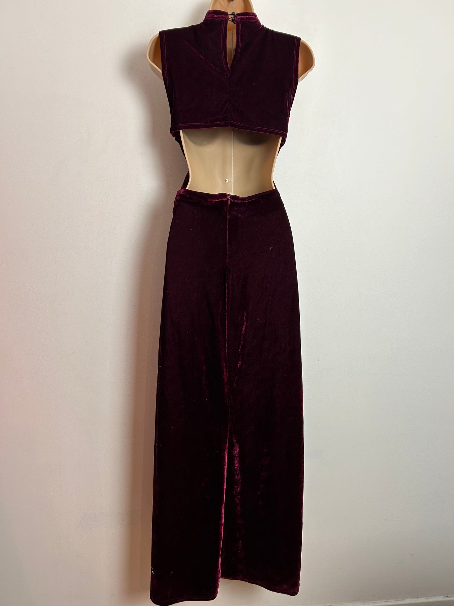 Vintage 1990s UK Size 8-10 Dark Red Maroon Sleeveless Keyhole Open Back Velour Maxi Party Dress