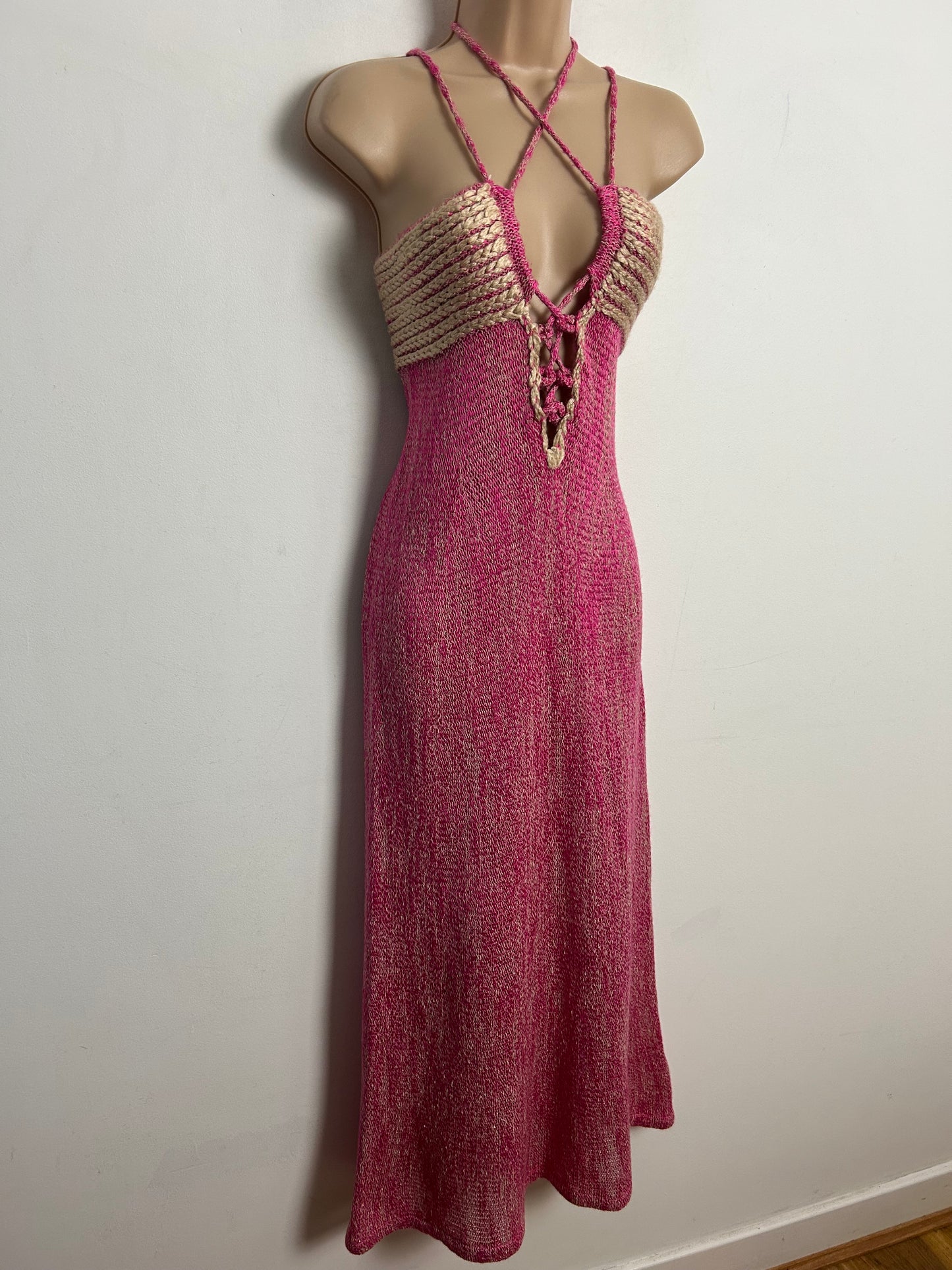 Vintage 1970s MARY FARRIN UK Size 8 Pink & Beige Strappy Lace Up Front Linen Mix Knitted Maxi Dress