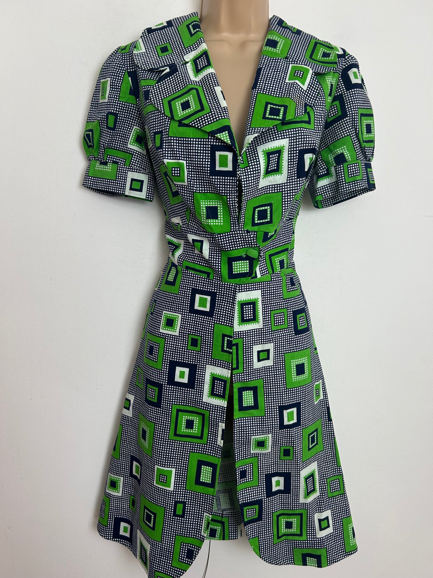 Vintage 1960s VANESSA Size 10 Navy Blue & Gren Check Print Cotton Open Front Mod Wrap Dress