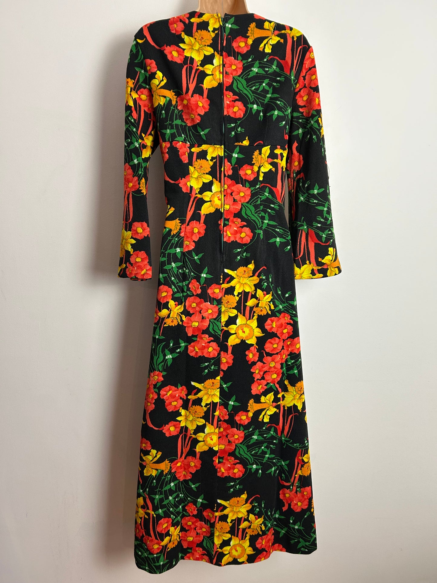 Vintage 1970s UK Size 12 Black Orange & Yellow Bold Floral Daffodil Print Long Sleeve Maxi Dress