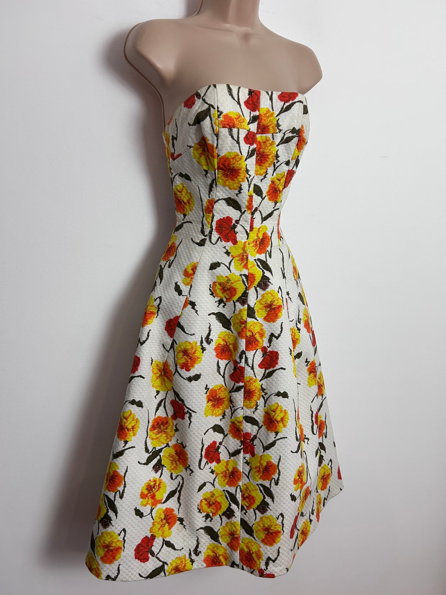 Vintage 1950s RICCI MICHAELS MAYFAIR Size 6-8 Off White Orange & Yellow Floral Print Strapless Boned Prom Dress