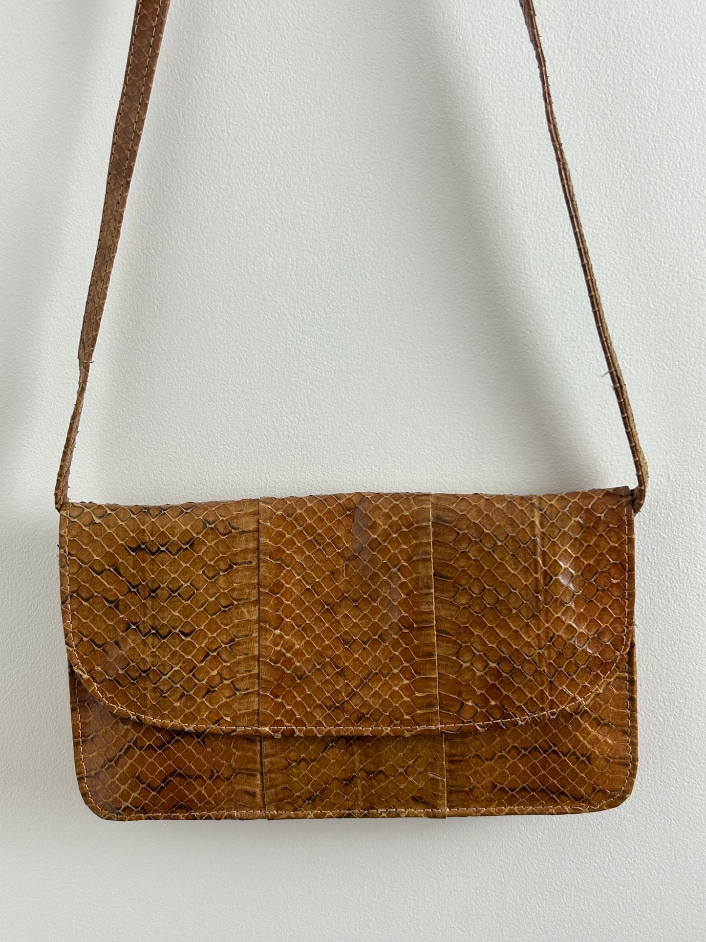 Vintage 1970s Small Tan Brown Real Snake Skin/Reptile Shoulder Bag Or Clutch