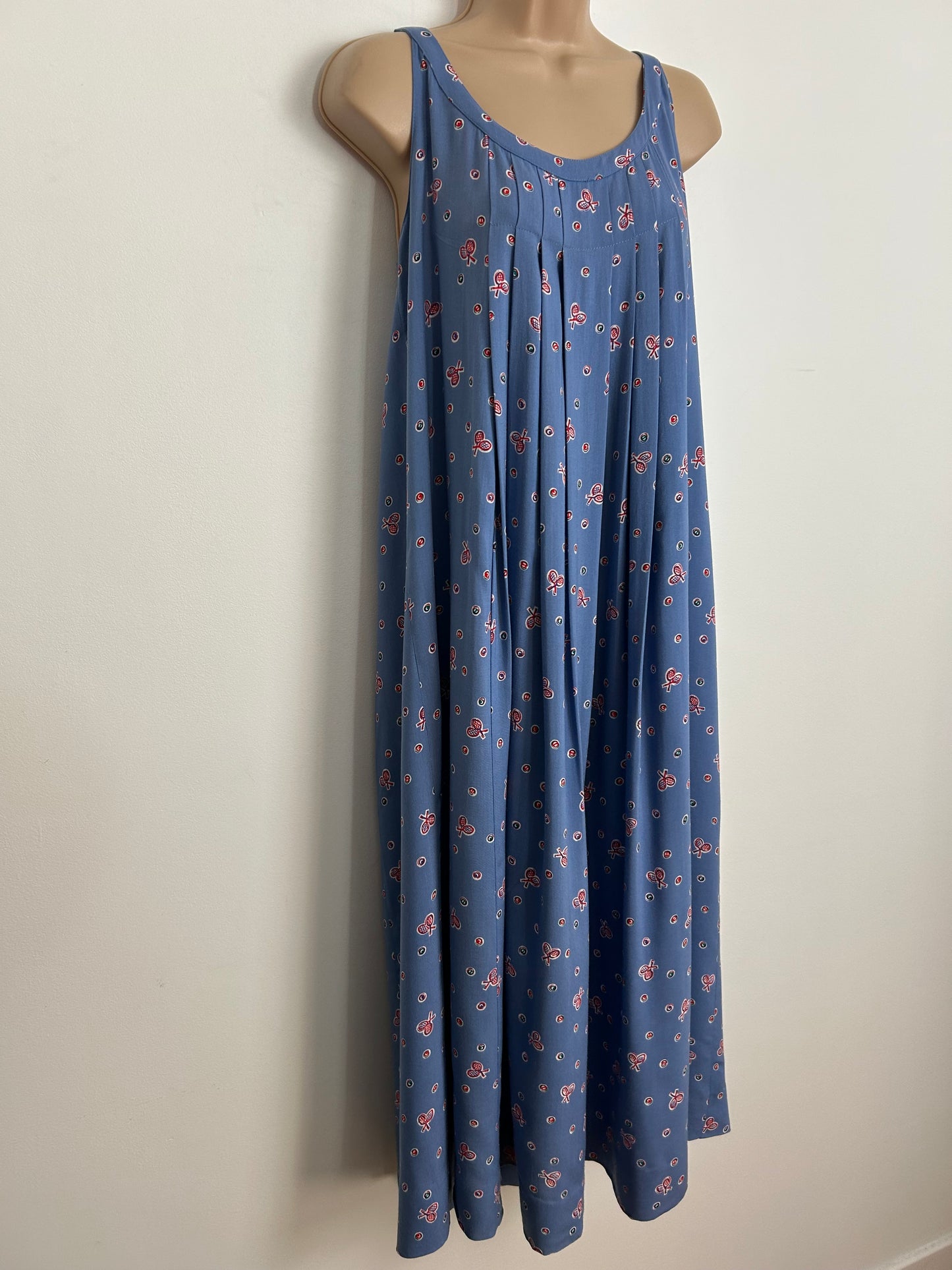 Vintage Late 1970s GUY LAROCHE DIFFUSION Designer Size 8-10 Blue Tennis Racket & Balls Novelty Print Pleated Smock Dress