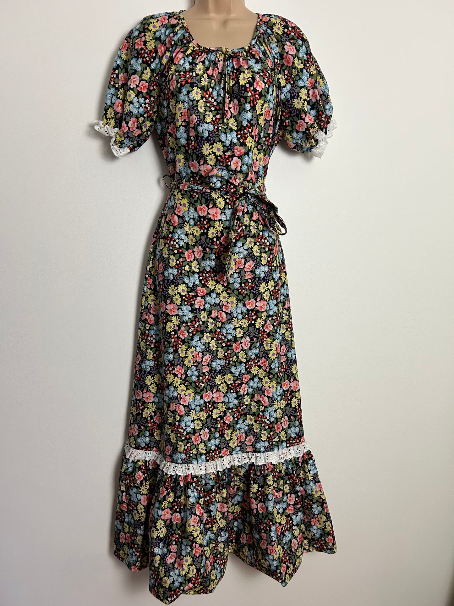 Vintage 1970s DENISE UK Size 8 Pretty Black Pink Lemon & Blue Mixed Floral Print Cotton Prairie Boho Maxi Dress
