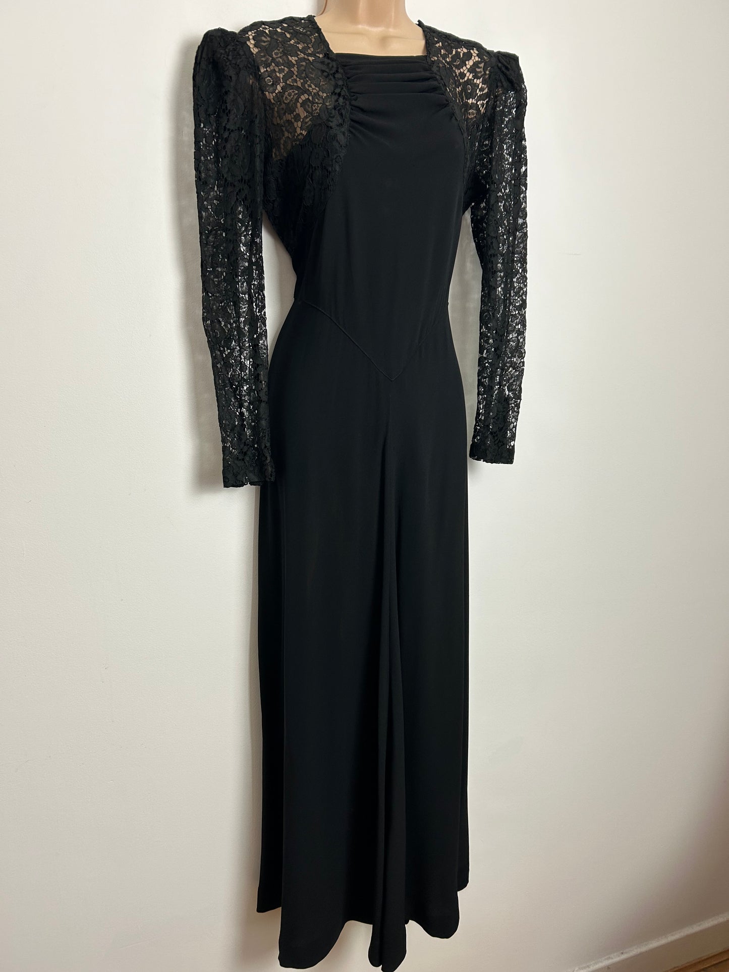 Vintage 1930's 1940's Size 14 STUNNING Black Lace & Satin Backed Rayon Evening Occasion Gown