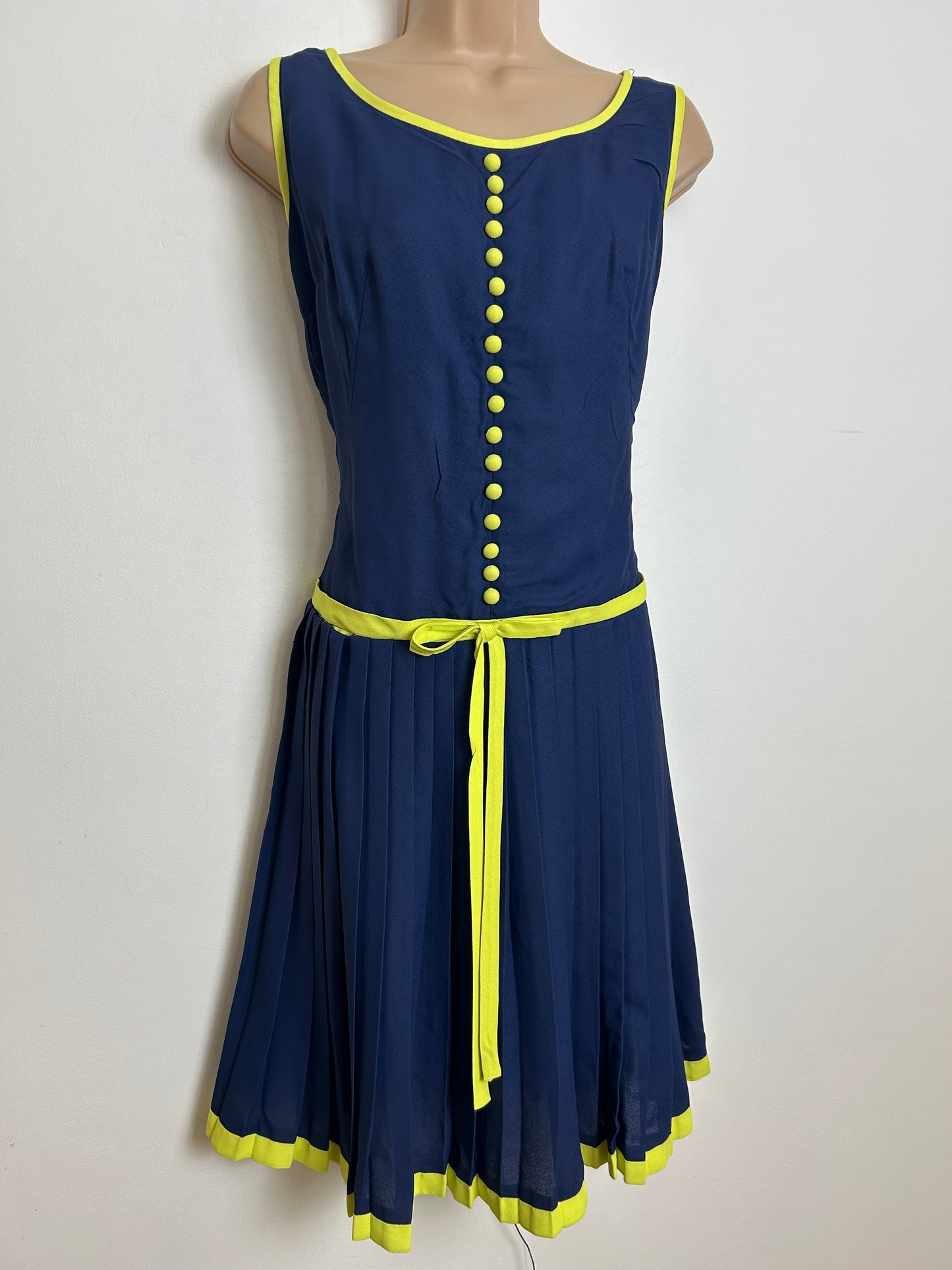 Vintage 1960s SAL MILLER OF MELBOURNE Size 8-10 Navy Blue & Chartreuse Yellow Trim Pleated Mod Dress
