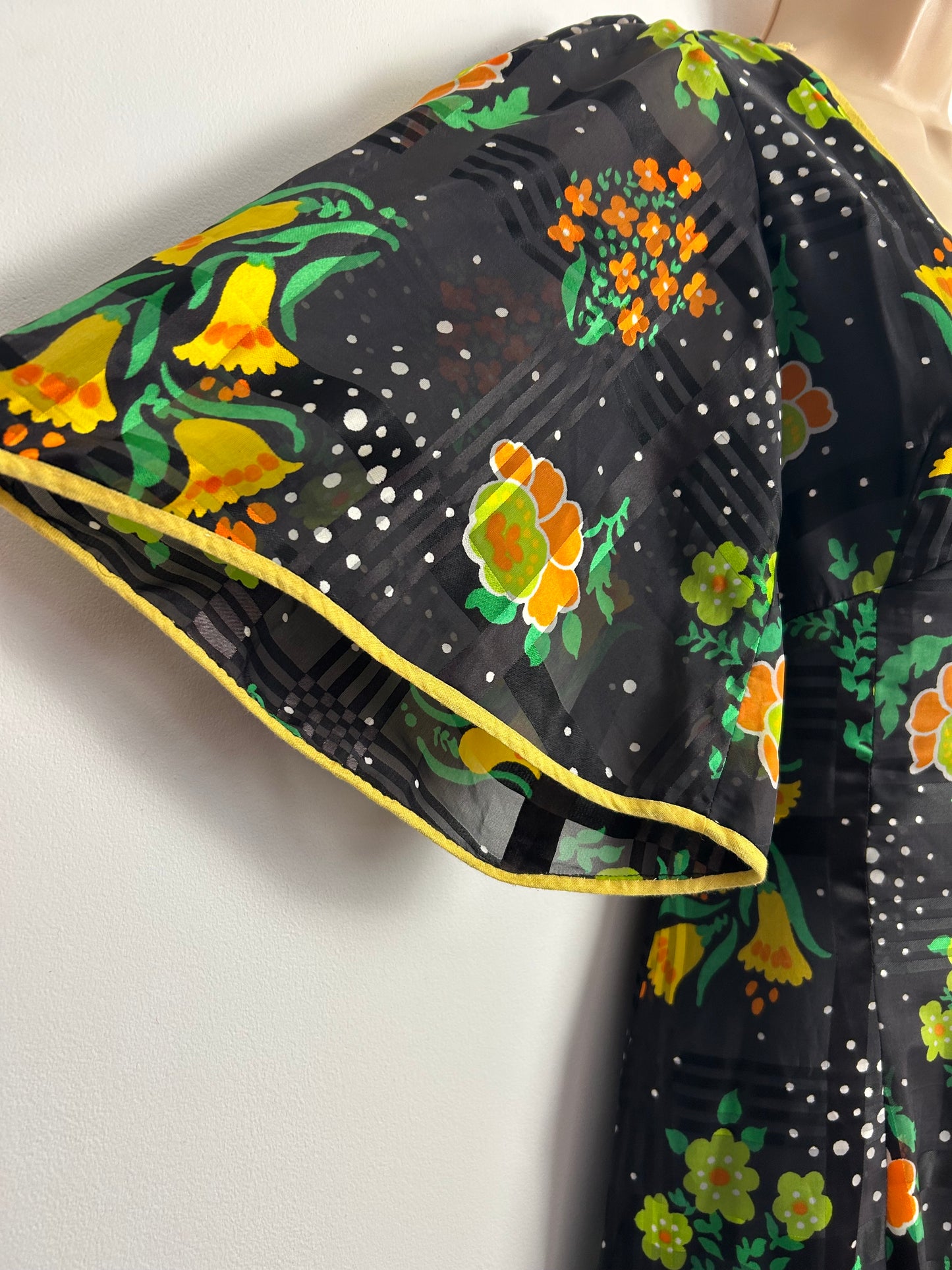 Vintage 1970s Size 8 Black Yellow Orange & Green Floral & Polka Dot Print Short Flared Sleeve Maxi Dress