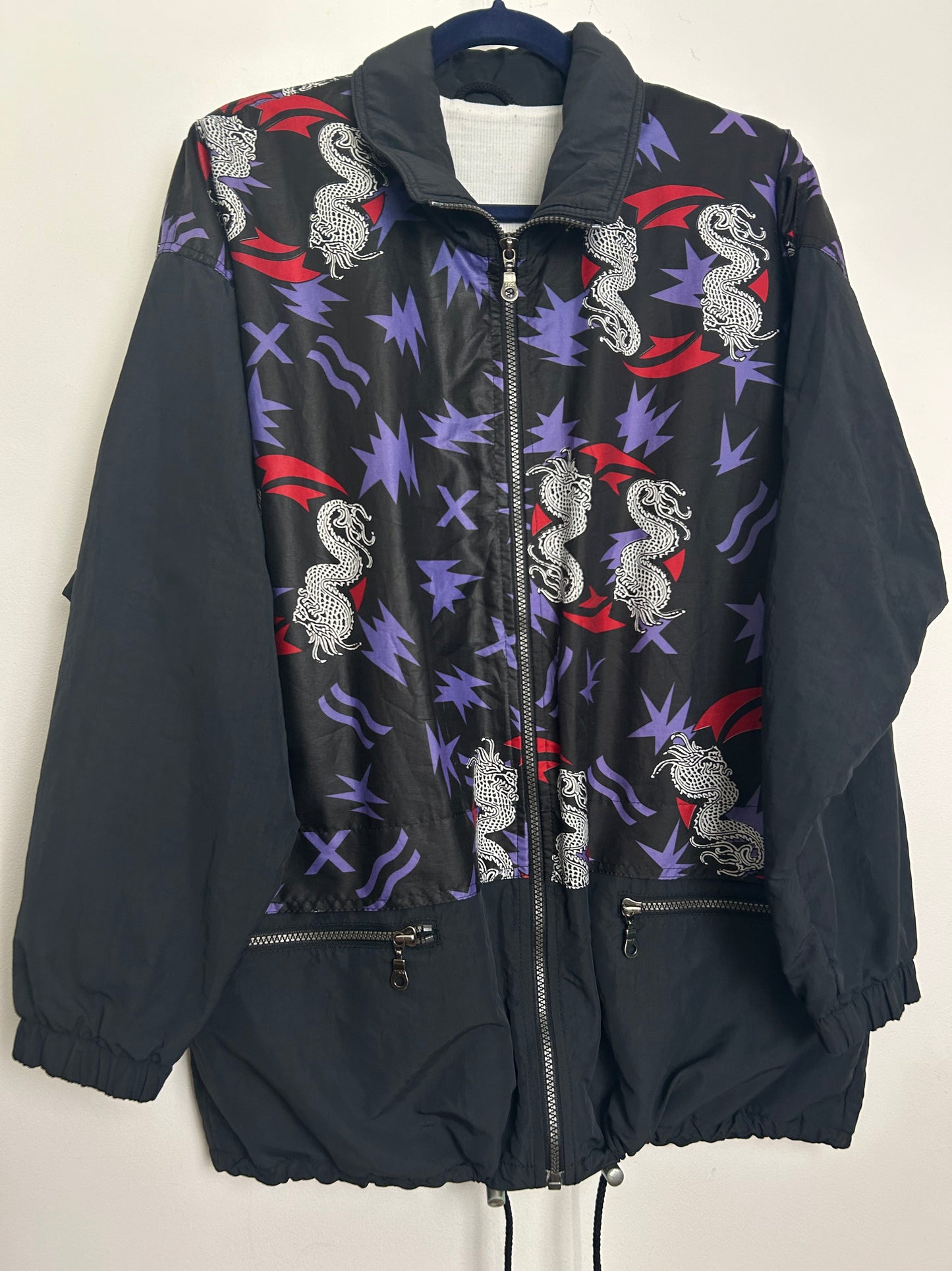 Vintage 1980s LASER Size XL (Up To Size 14/16) Black White Purple & Red Dragon Print Shell Jacket Anorak Windbreaker