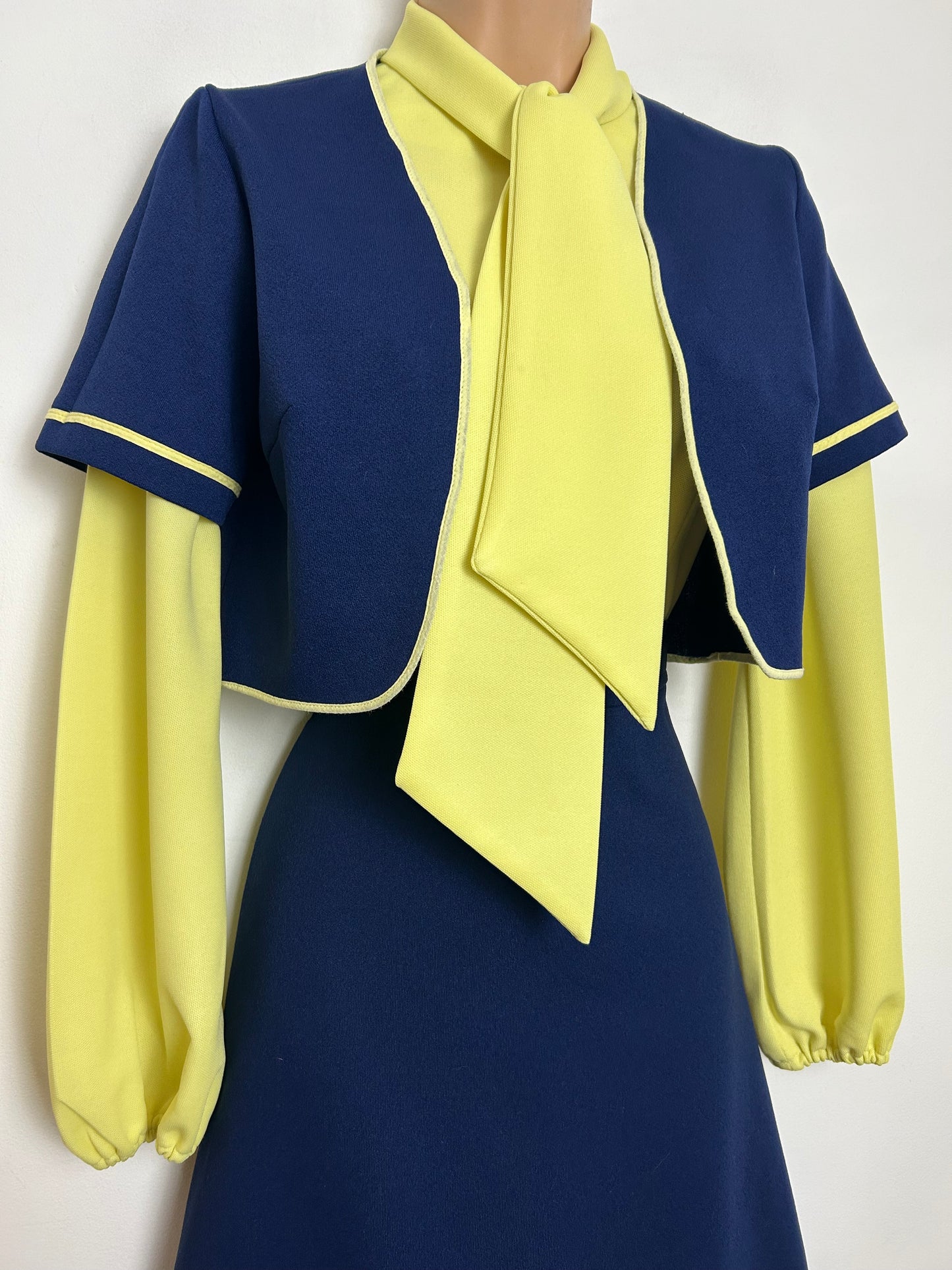 Vintage 1960s Size 8 Navy Blue & Yellow Scarf Neck Long Sleeve Mod Dress & Matching Jacket