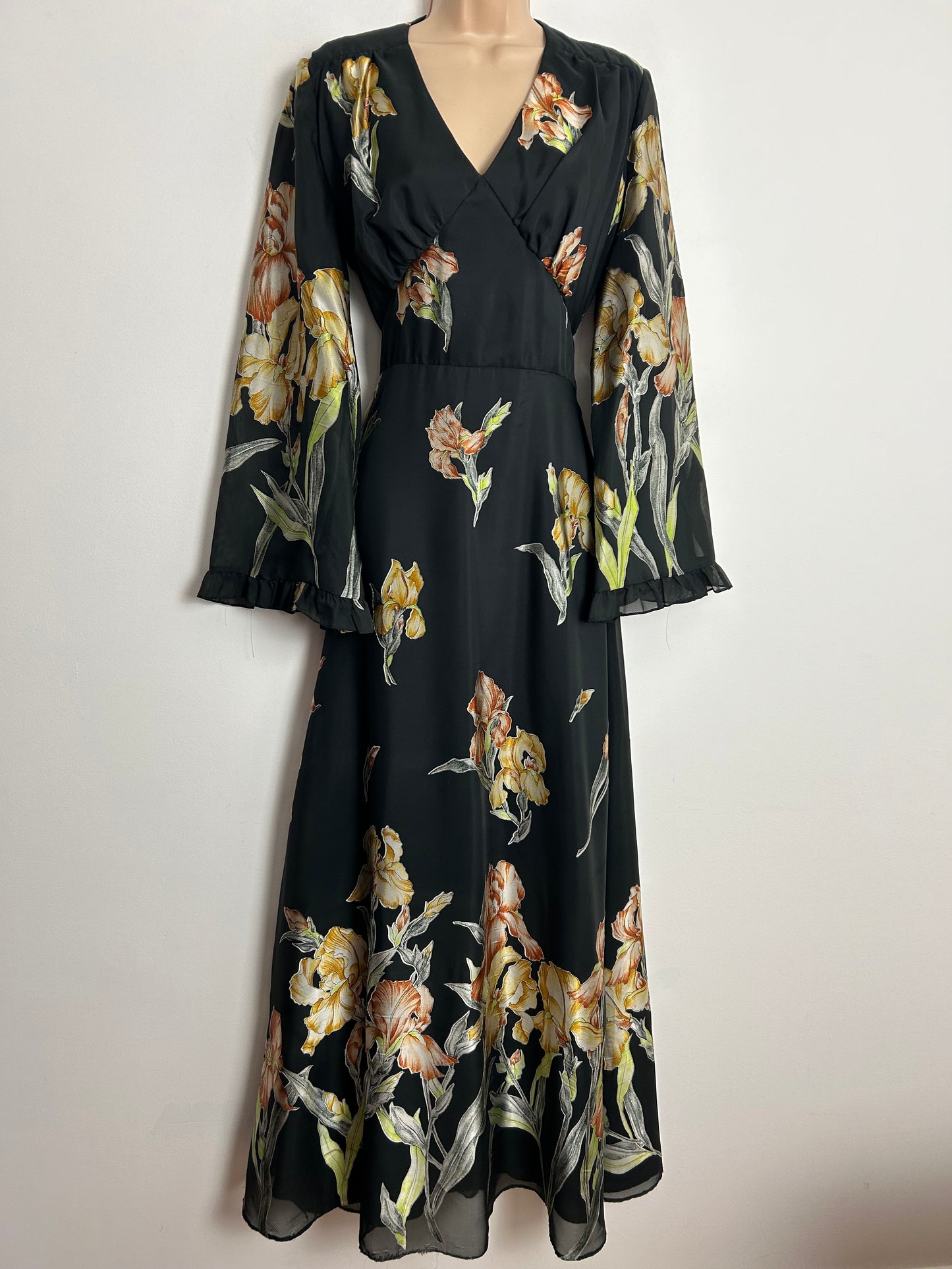 Vintage 1970s VERA MONT PARIS UK Size 10-12 Black Iris Print Long Flared Sleeve Tie Back Boho Maxi Dress