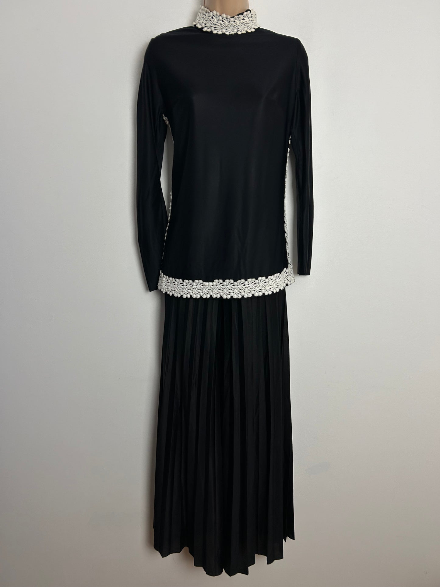 Vintage 1970s UK Size 6 Black Pleated Wide Leg Trouser & Tunic Two Piece Co-Ord Set