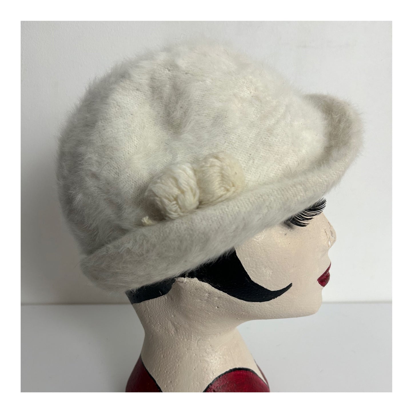 Vintage Cute Cream Angora Mix Bobble Detail Hat