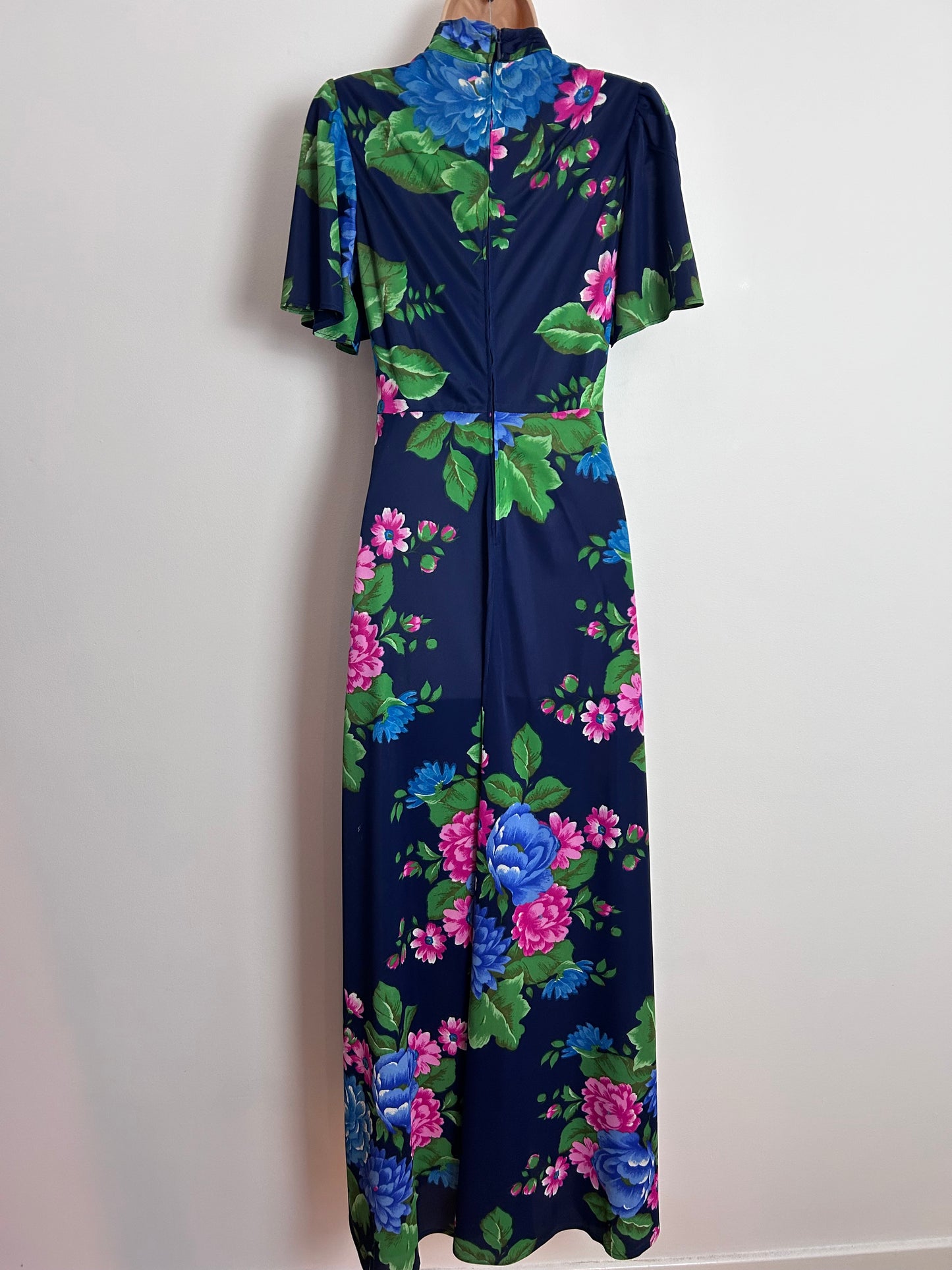 Vintage 1970s UK Size 6 Navy Blue Pink & Green Floral Print Cut Out Choker Neck Maxi Dress