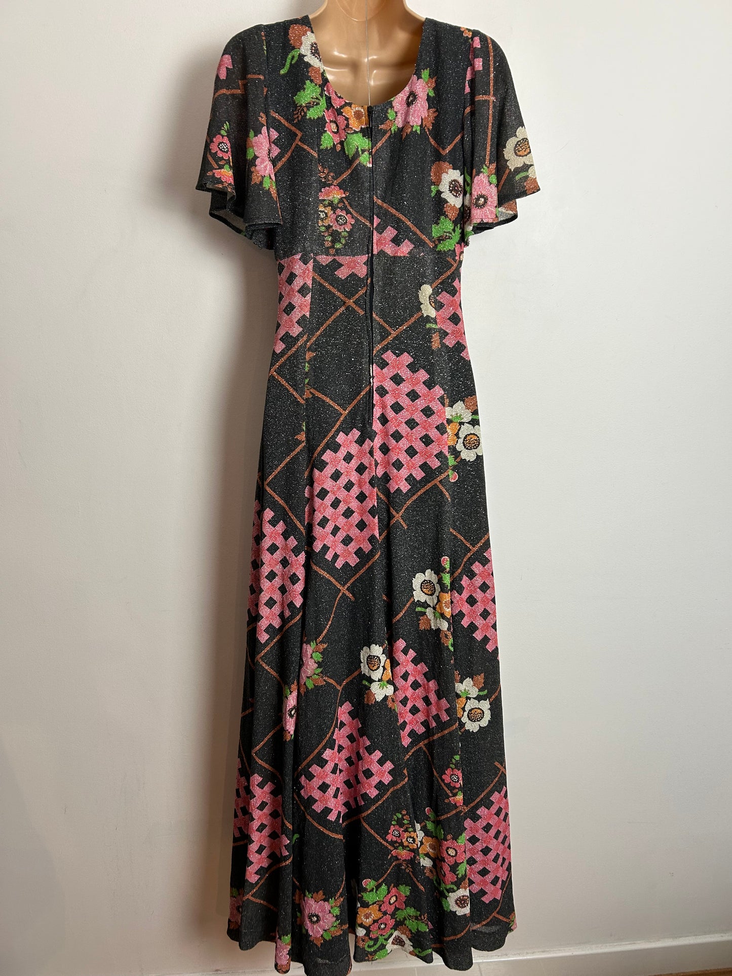 Vintage 1970s UK Size 8 Black Pink & Silver Lurex Floral & Trellis Print Short Sleeve Boho Maxi Dress