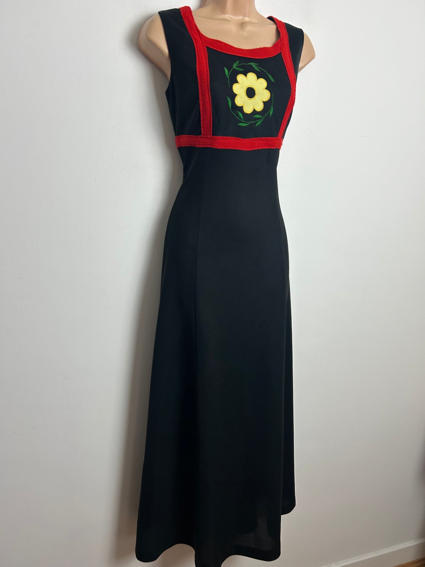 Vintage 1970s Size 8 Black Flower Applique & Red Braid Trim Sleeveless Maxi Dress