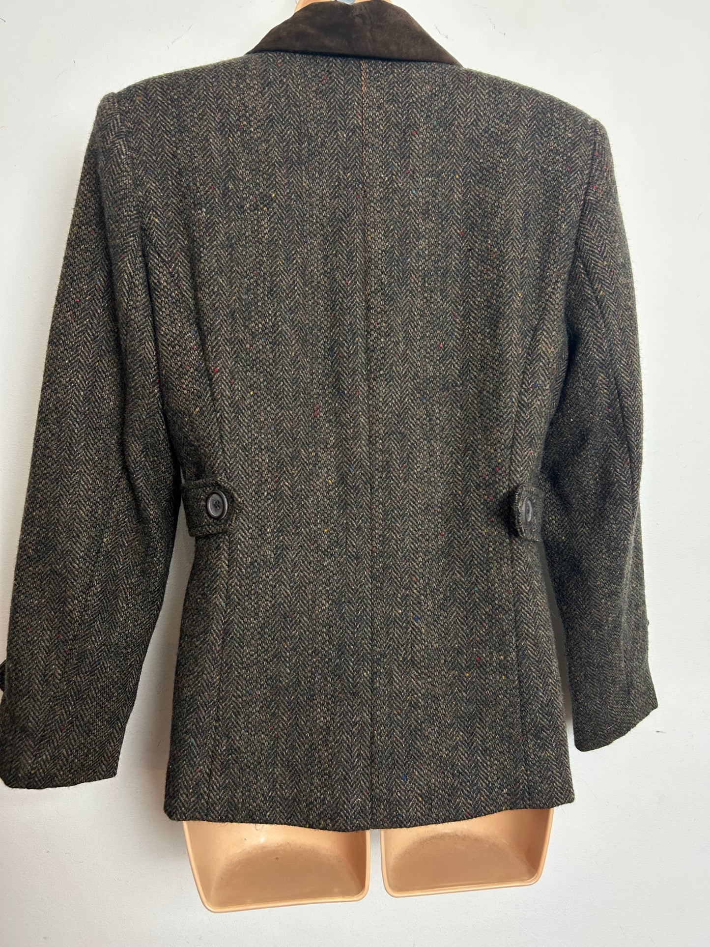 Vintage 1980s CHARACTER SUBURBANWEAR Size 12 Brown Wool Tweed Blazer With Suede Collar
