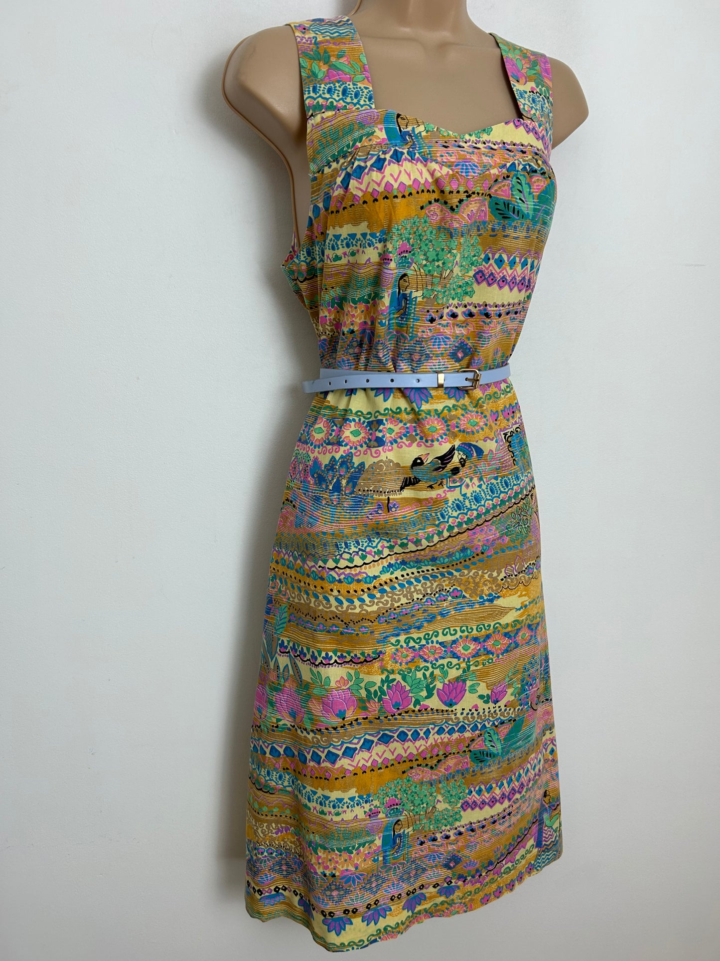Vintage Late 1970s/Early 80s DURA Size 12 Beige Blue Pink Green & Orange Novelty Print Secret Garden Print Cotton Dress