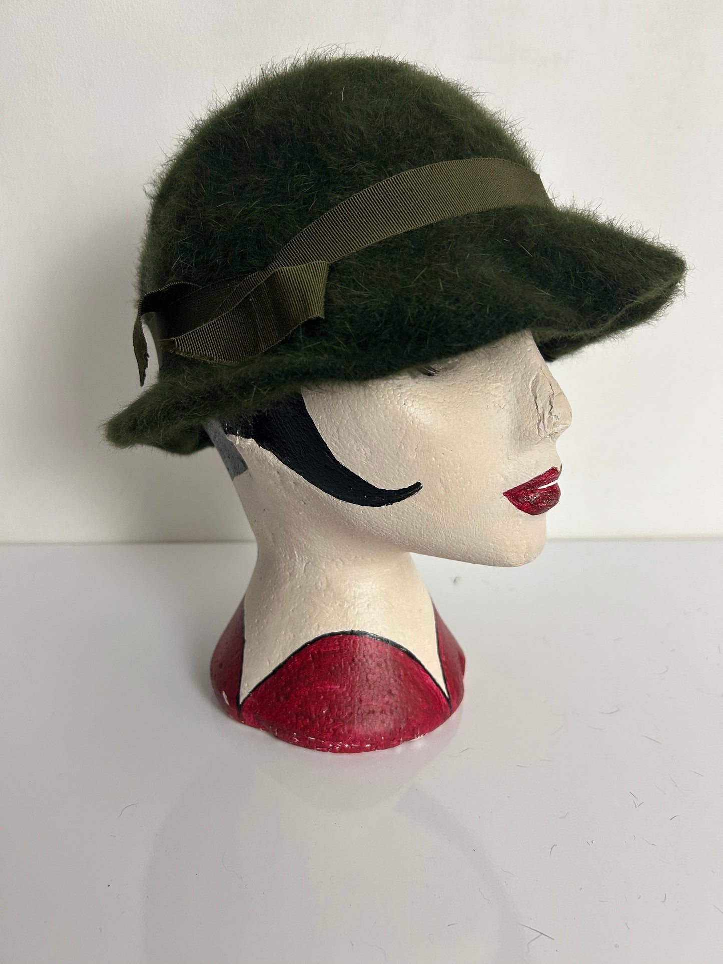 Vintage PIERRE LAULHERE PARIS Dark Green Angora & Wool Mix Hat
