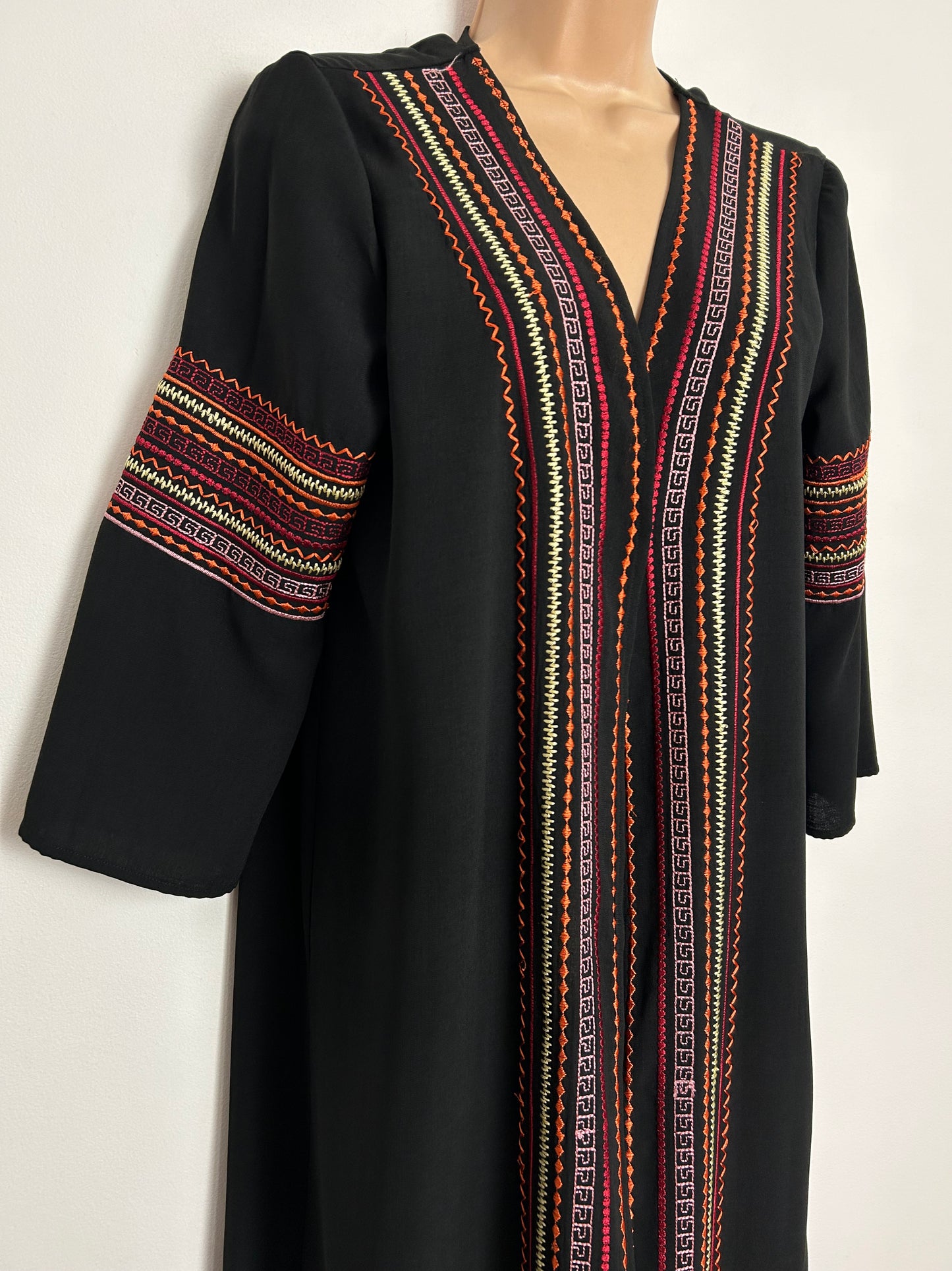 Vintage One Size Up To Size 16/18 Black Embroidered Detail Open Front 3/4 Sleeve Cotton Cover Up